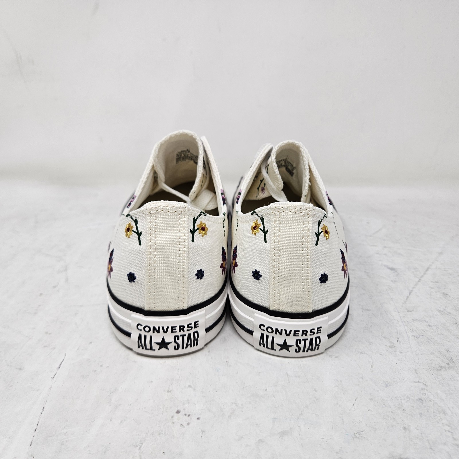 Converse Wmns Chuck Taylor All Star Low ‘Floral’ / A16521F / Size 7 Women’s