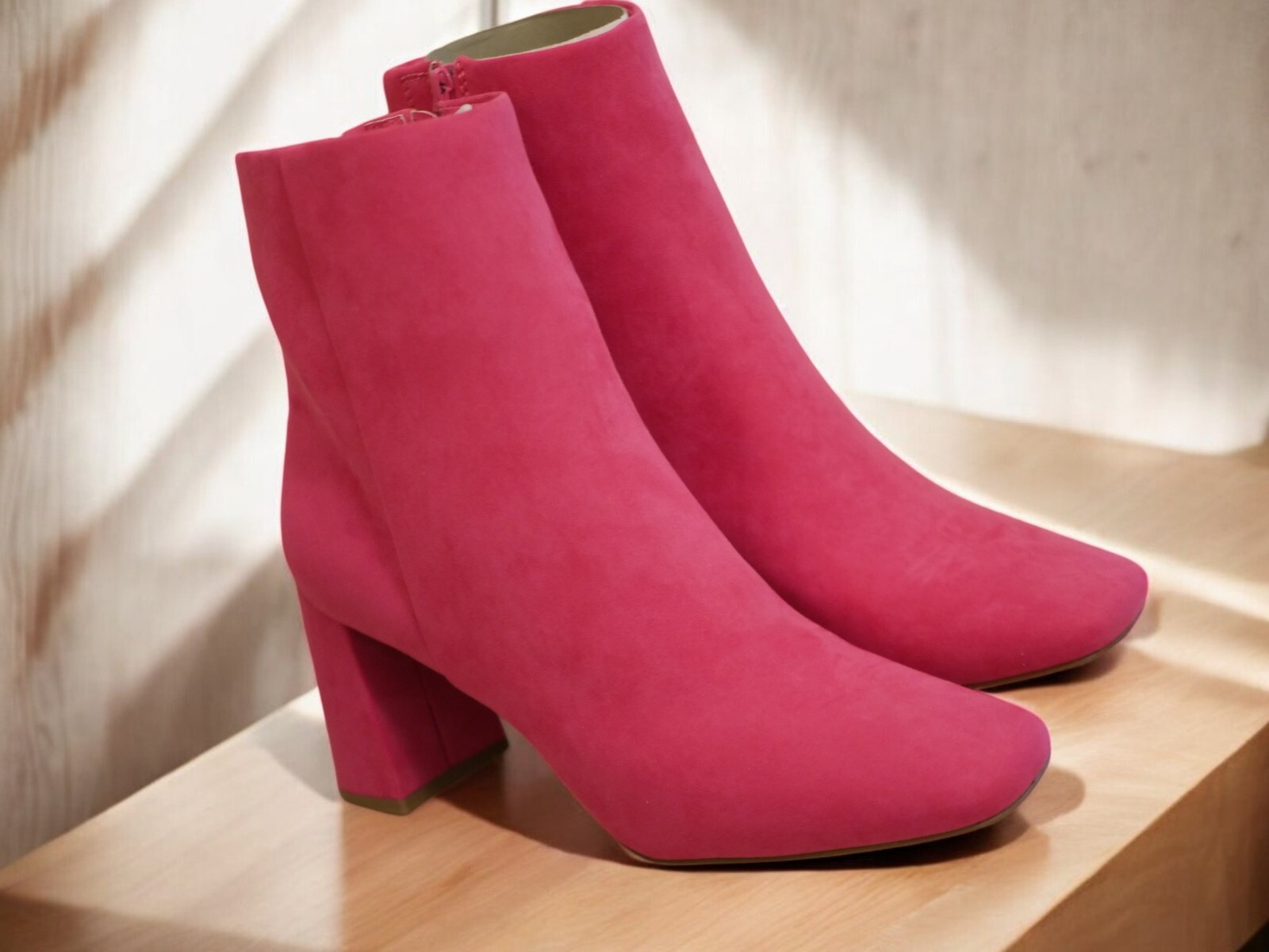 NEW JORYA WOMEN’S FASHION ANKLE BOOT FUCHSIA PINK ZIPPER SUEDE SIZE 8.5