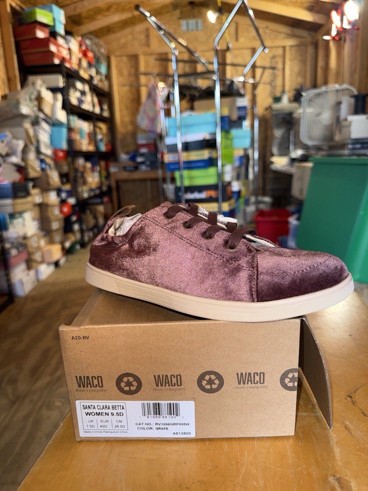 Waco Santa Clara Betta Velvet Sneakers Grape Women’s Size 9.5 Lace Up NIB