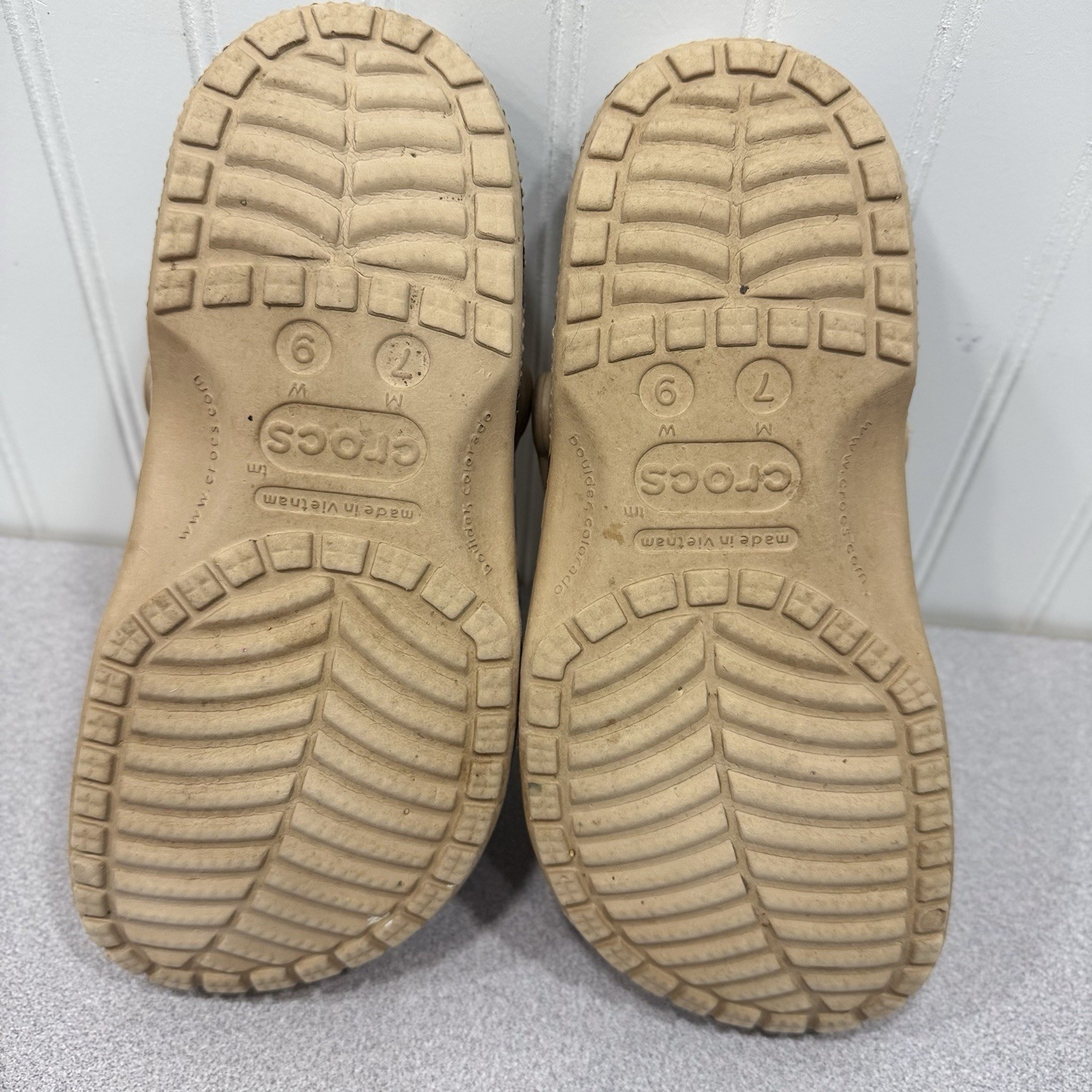Crocs Classic Leopard Cheetah Animal Print Clog Sandals Shoes Women’s 9Men’s 7