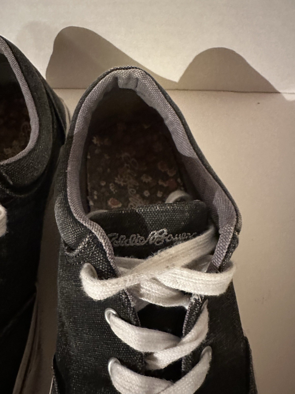 Eddie Bauer Women’s Sneakers Sz 9 Canvas Charcoal Grey. Chatham Lace VGC