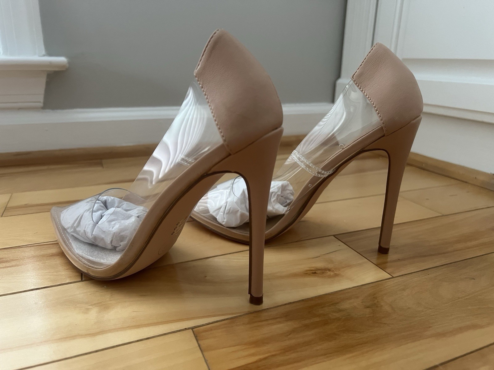 Chinese Laundry Nude Clear 4” Heels (Ladies’ Size 10) – New In Box!
