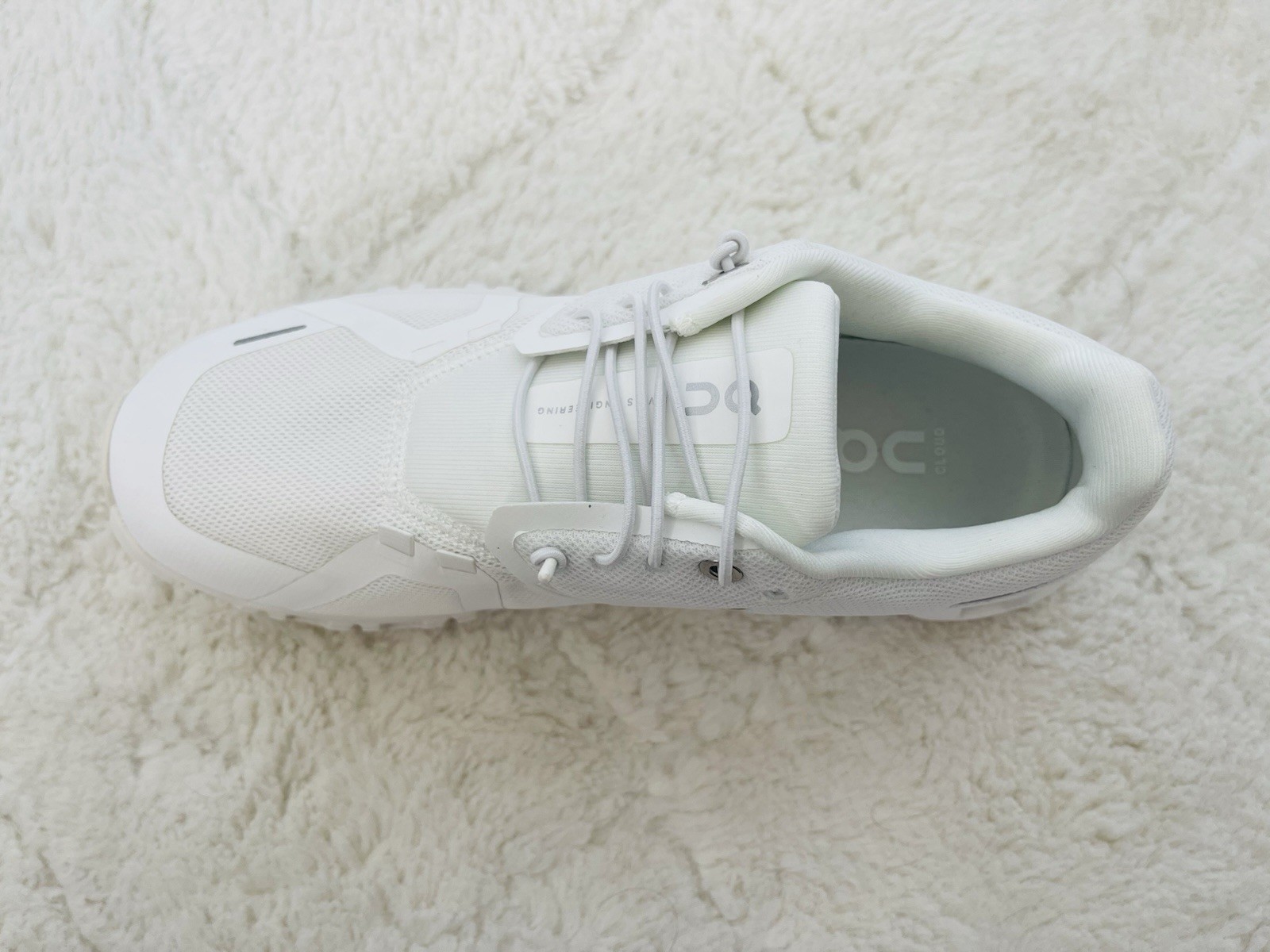 Women’s Cloud 6 Stylish athletic , Women’s Running casual Shoes 👞 SIZE 5