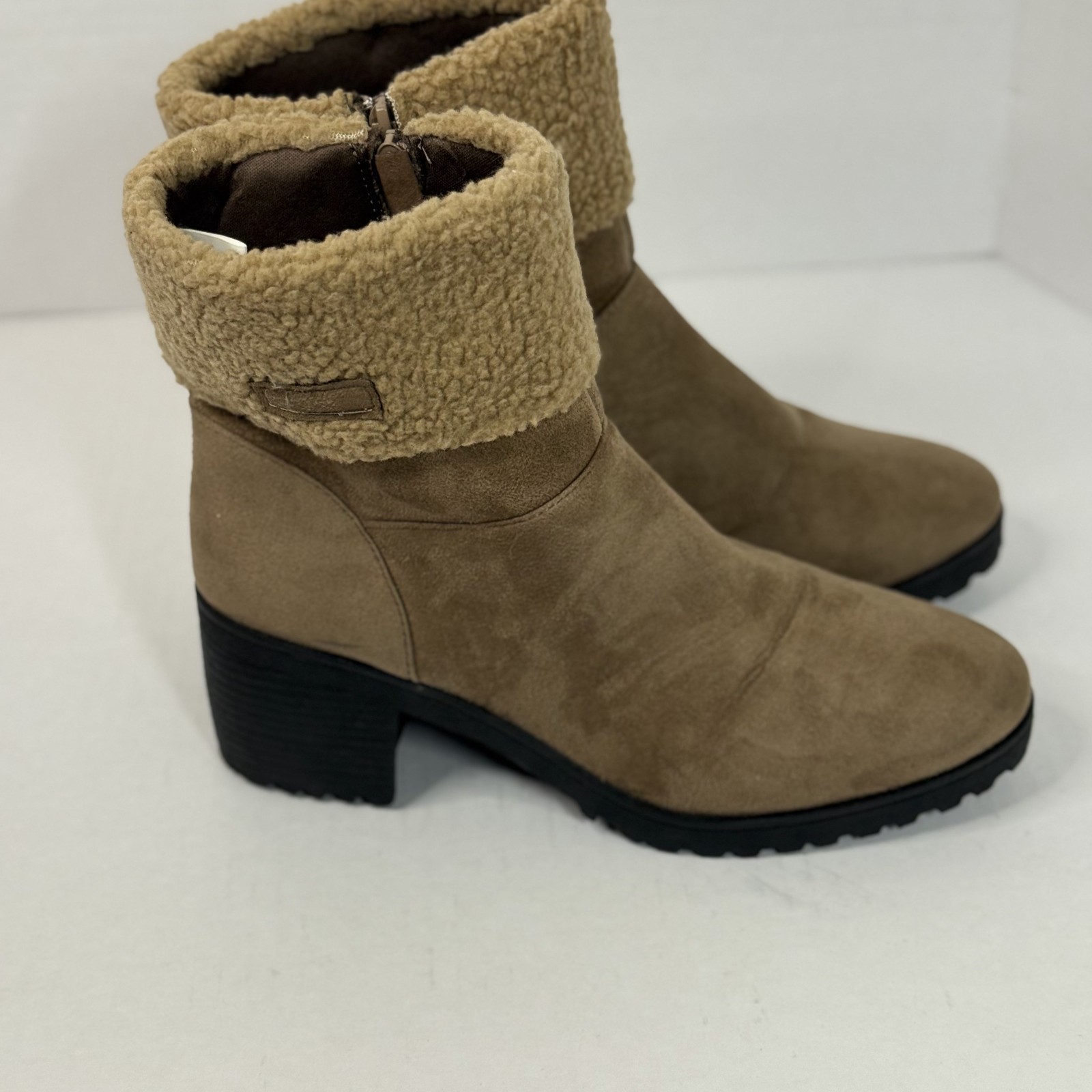 Olivia Miller Faux Suede Sherpa Trim Boots Lug Sole Winter Booties Size 11