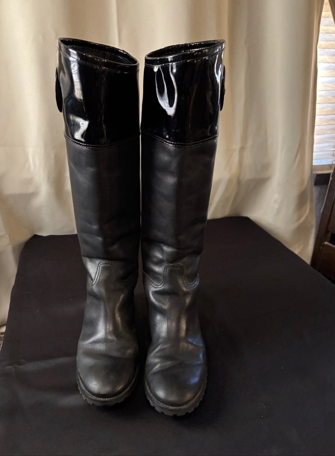 Tory Burch Woman’s Black Logo Riding Boots. Beautiful and Classy Size 8.5 M