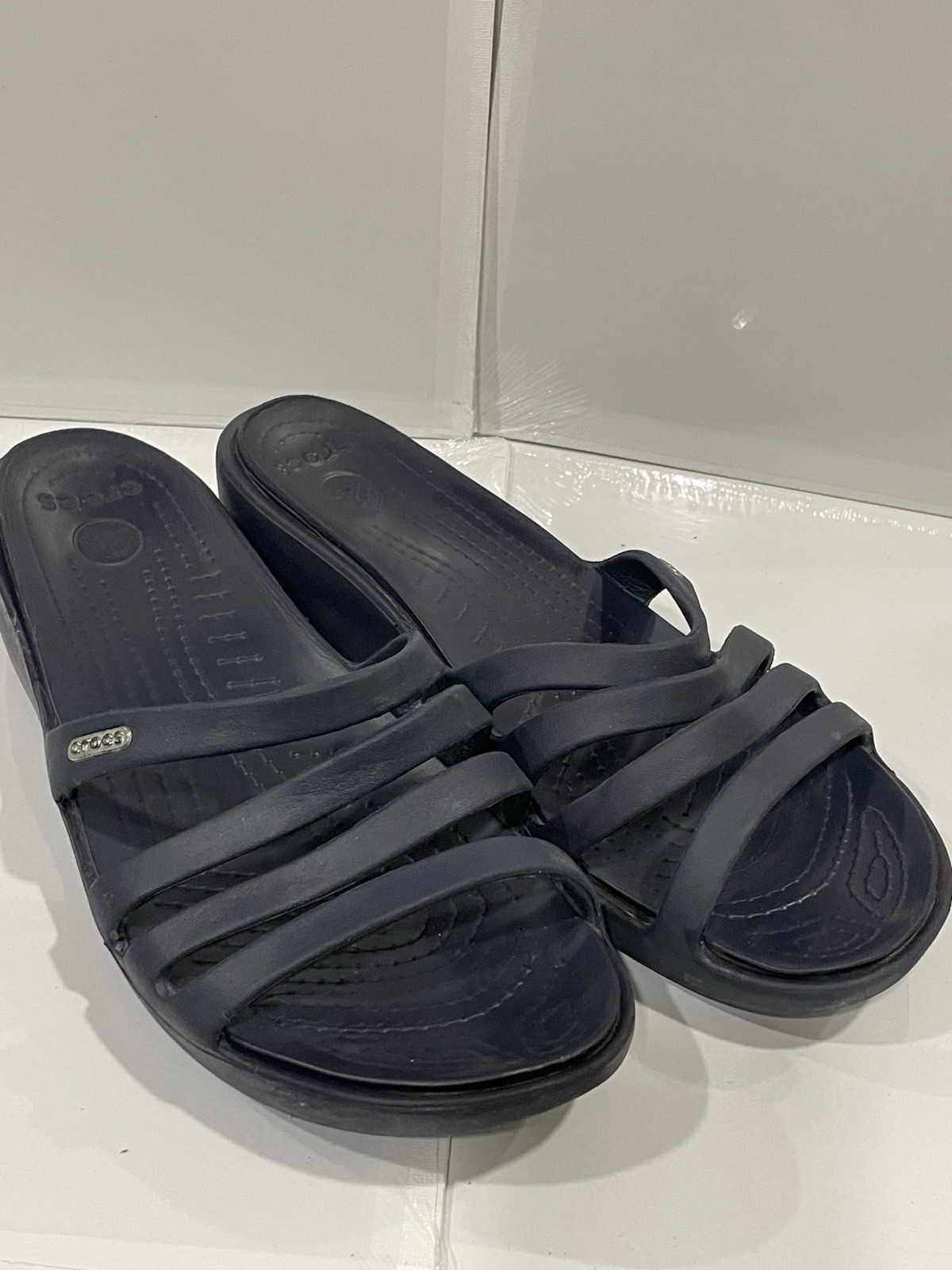 Crocs Rhonda Women’s Wedge Sandal US 9 Black Slip On 4-Strappy Open Toe Slides