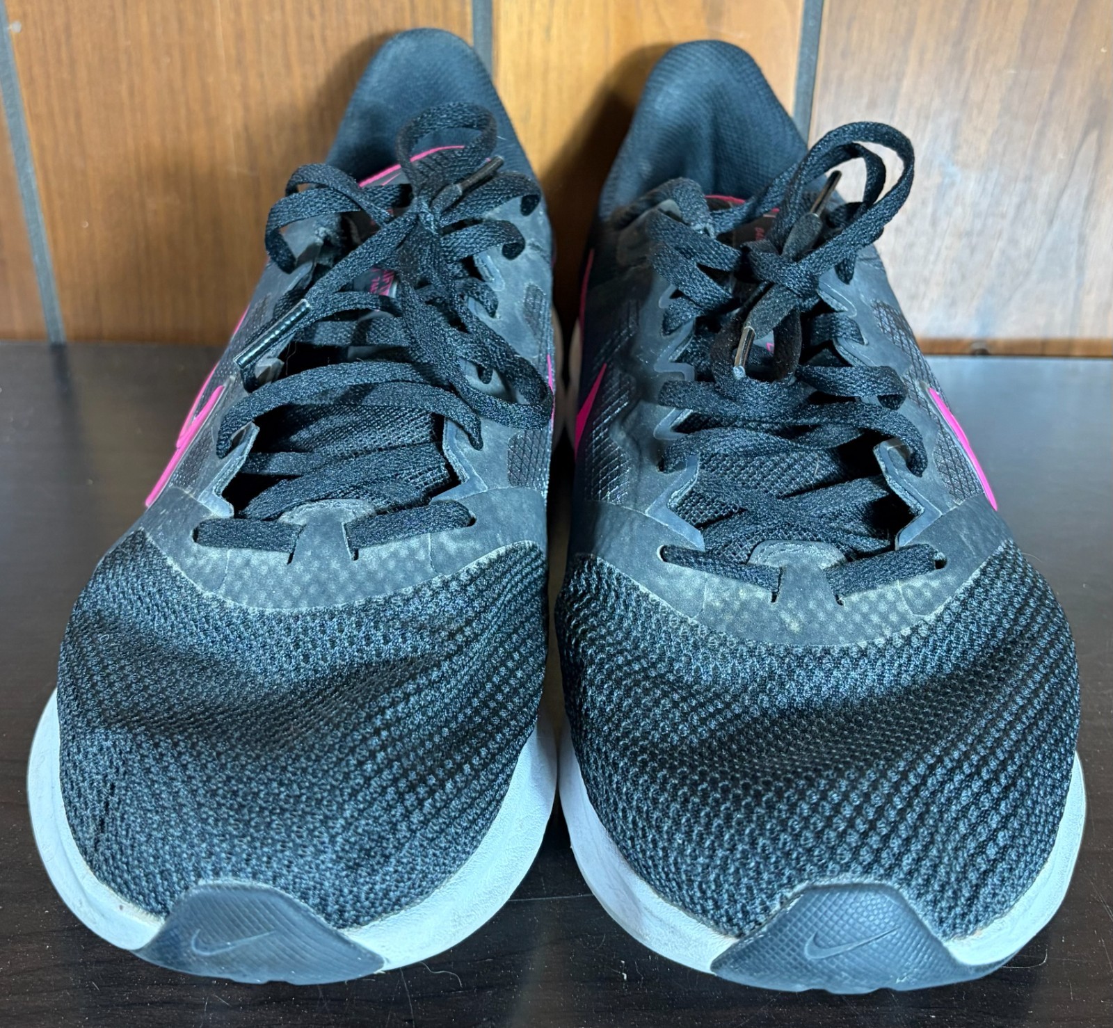 Nike Downshifter 11 Black Laser Fuchsia Womens Running Shoes Sz 11 – EUC