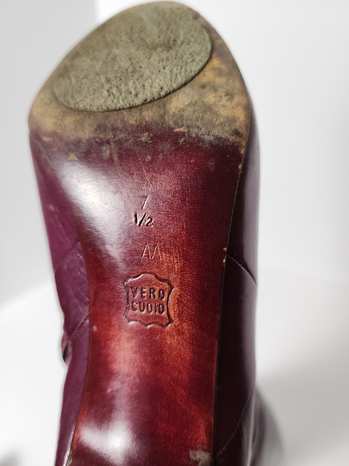 ​Vintage 80’s BRUNO MAGLI Plum Purple Leather Knee High Boots Italy 7.5 AA Slim