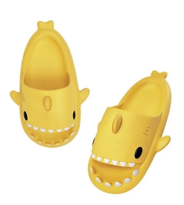 Shark Slippers Sandals Flip-Flops * YELLOW *US 9-1/2 ( 42/ 43 ) Unisex *NEW