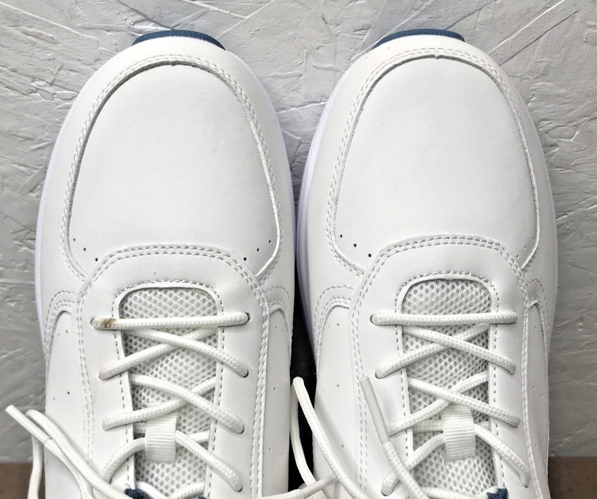 *See Description Propet Ultima Women’s Walking Sneakers Size 10M White Leather