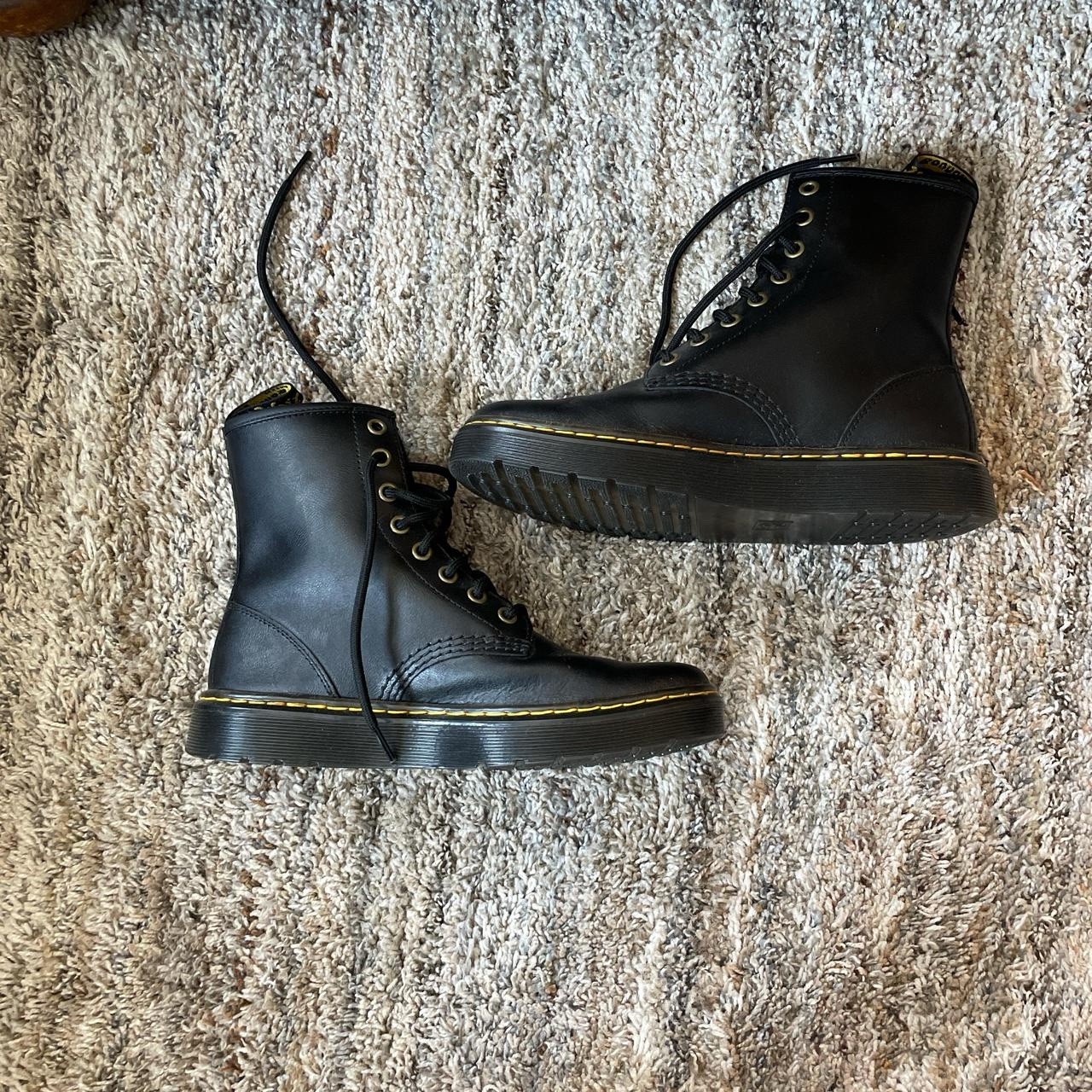 Dr. Martens 1460 Women’s Original Smooth Leather Lace Up Boots – Black, Size 8