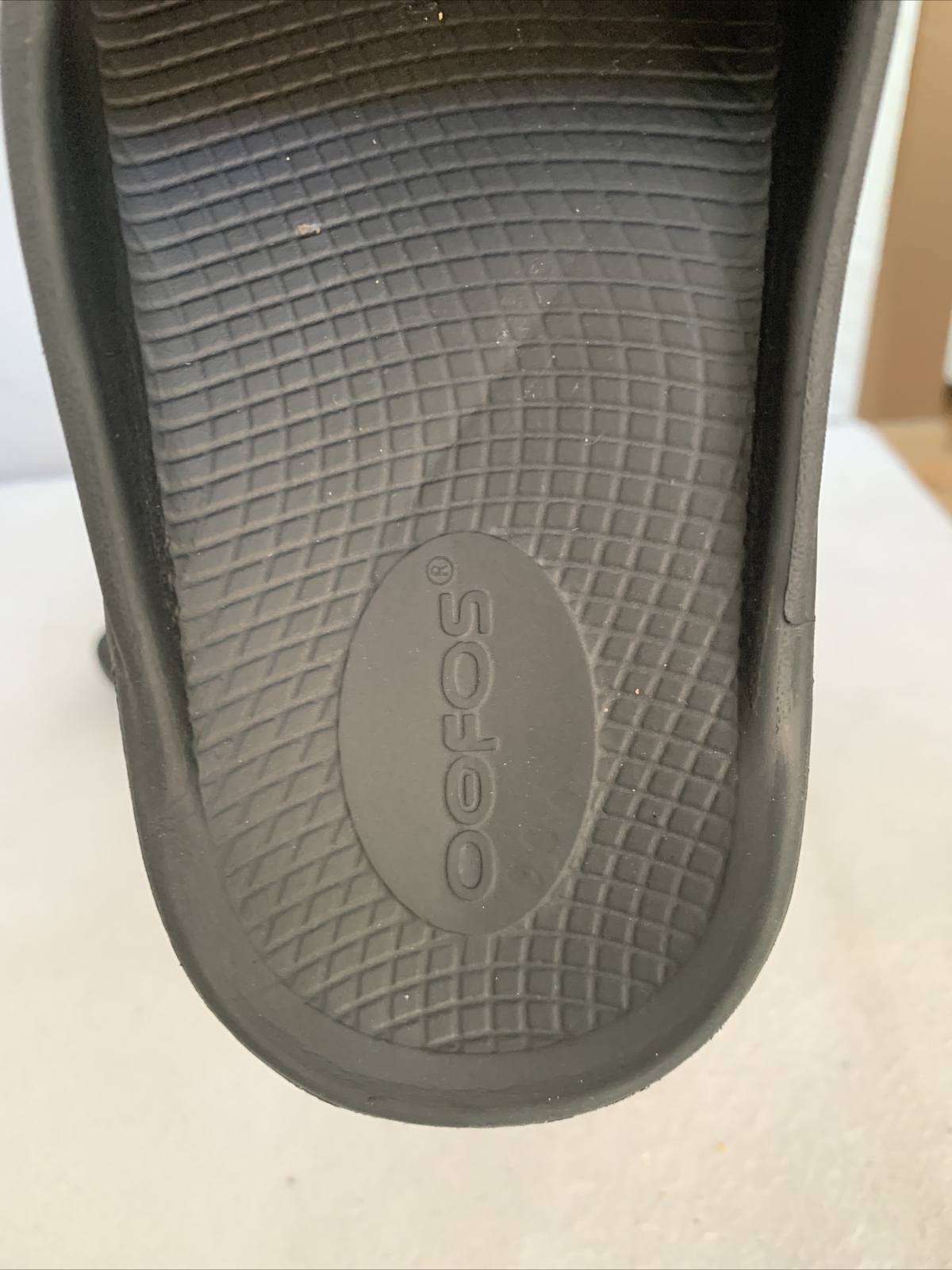 Oefos Sandals Mens 4 Womens 6 Slide Flats Slip On Rubber Black Open Toe Casual