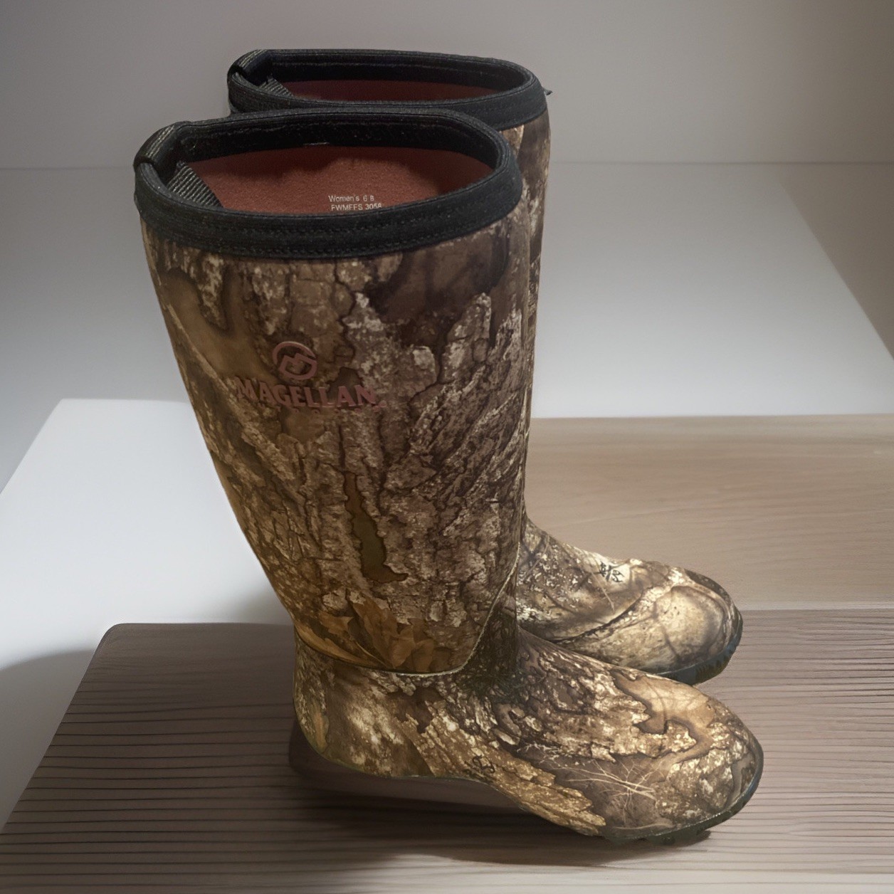 NEW Magellan Outdoors Women’s Field Boot III Hunting Waterproof Boots Size 6