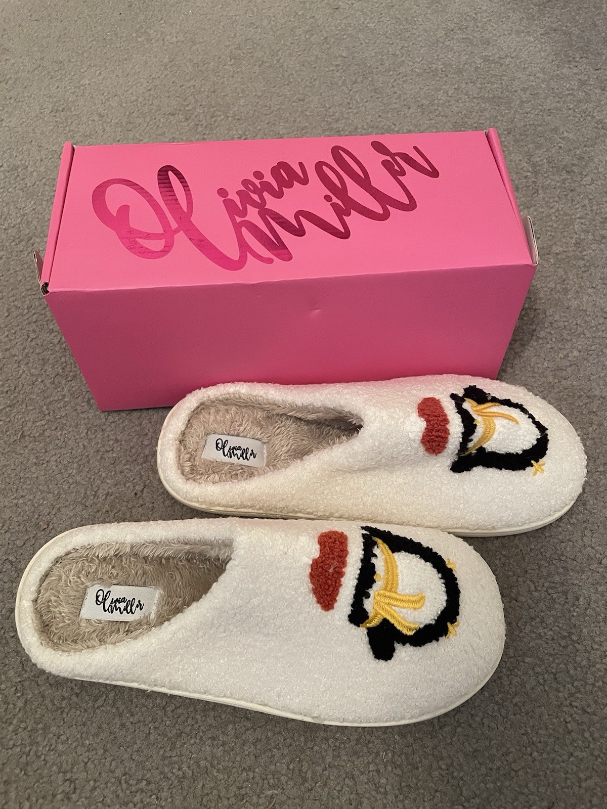 Olivia Miller Holiday Penguin Scuff Slipper womens Large L 10/11 New In Box Shoe