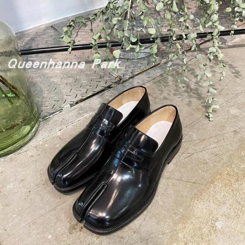 2026 Flat Moccasins Round Split Toe Shallow Slip On Slingback Mules Leather Shoe