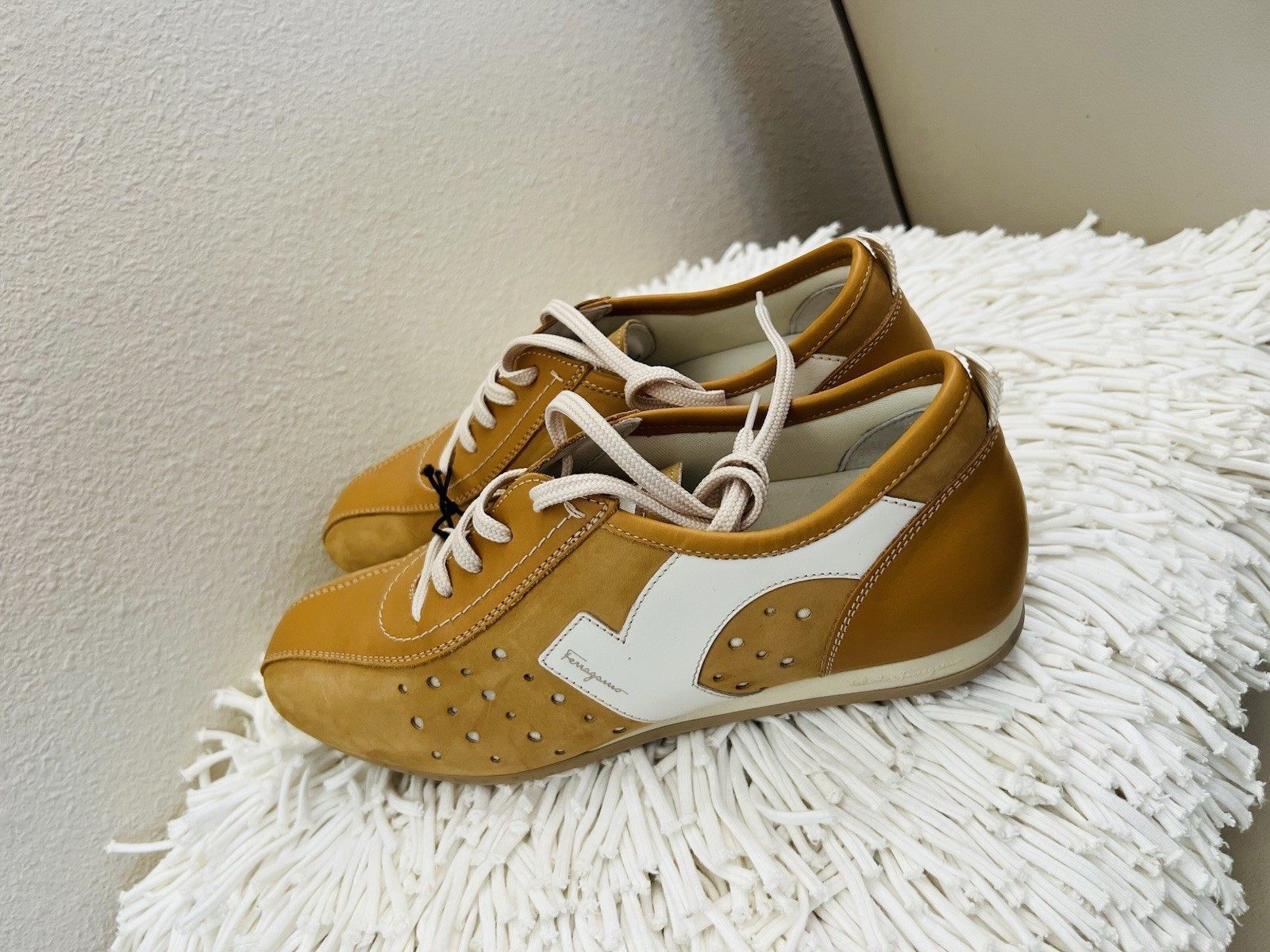 Ferragamo Women’s Low Top Brown Leather 6.5C (Medium/Standard Width) Italy