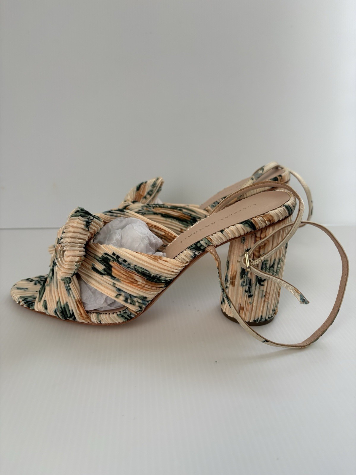 Loeffler Randall Camellia Pleated Bow Heels in Nova Floral Size 9 B