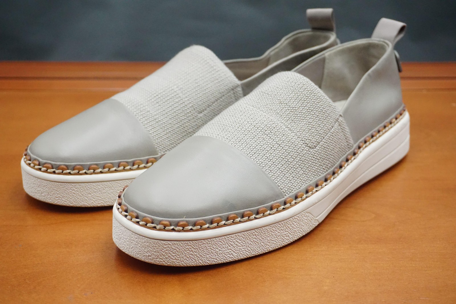 Via Spiga Ora Slip On Shoes Womens Size 8.5 Gray Fabric Knit Cap Toe Casual
