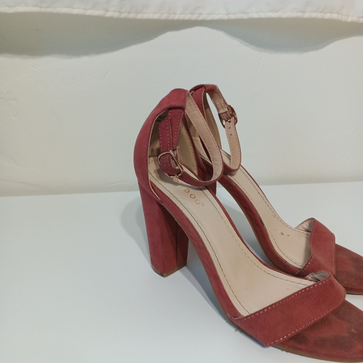 BAMBOO Ankle Strap 4″ Heels Rose Suede Size 7.5