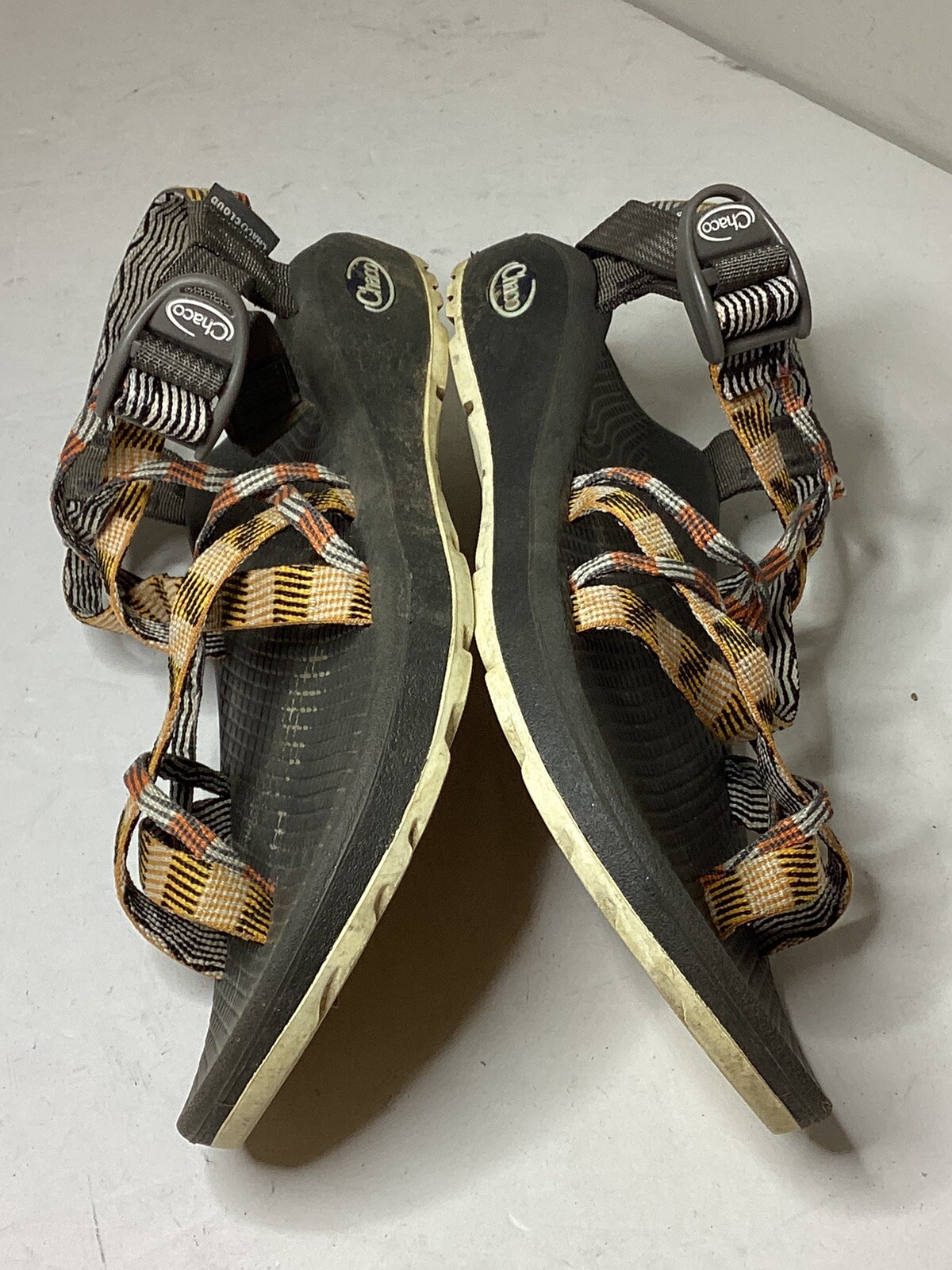 Chaco Z Cloud X2 Womens Size 9 Tan Multicolor Water Shoes Toe Loop Sandals