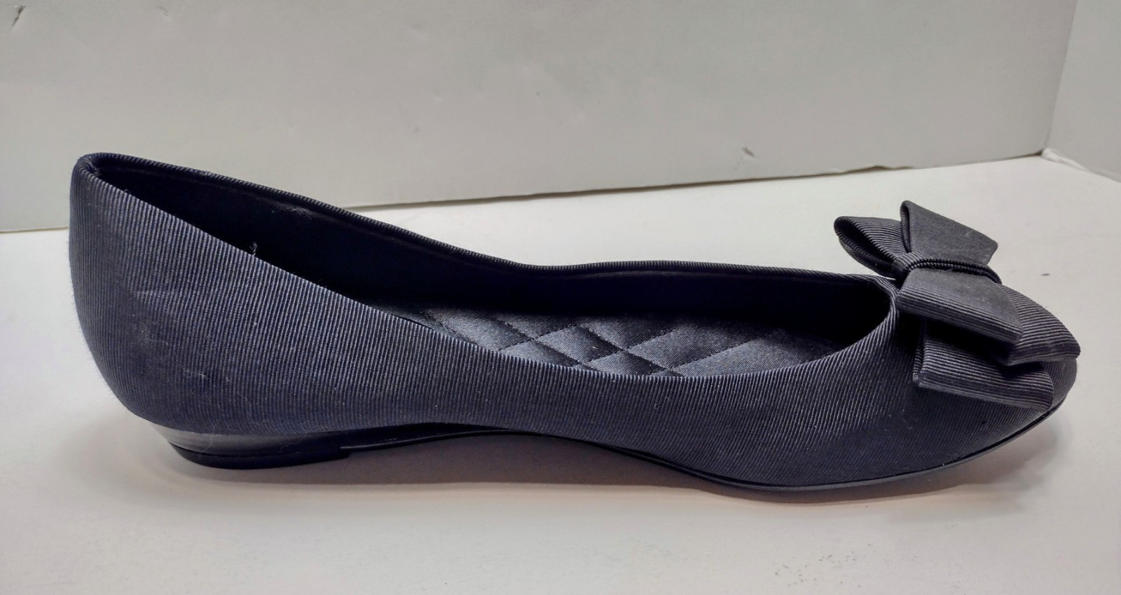 Coach and Four Women’s Size 7 1/2 Black Grosgrain Bow Flats Quilted Insole NICE