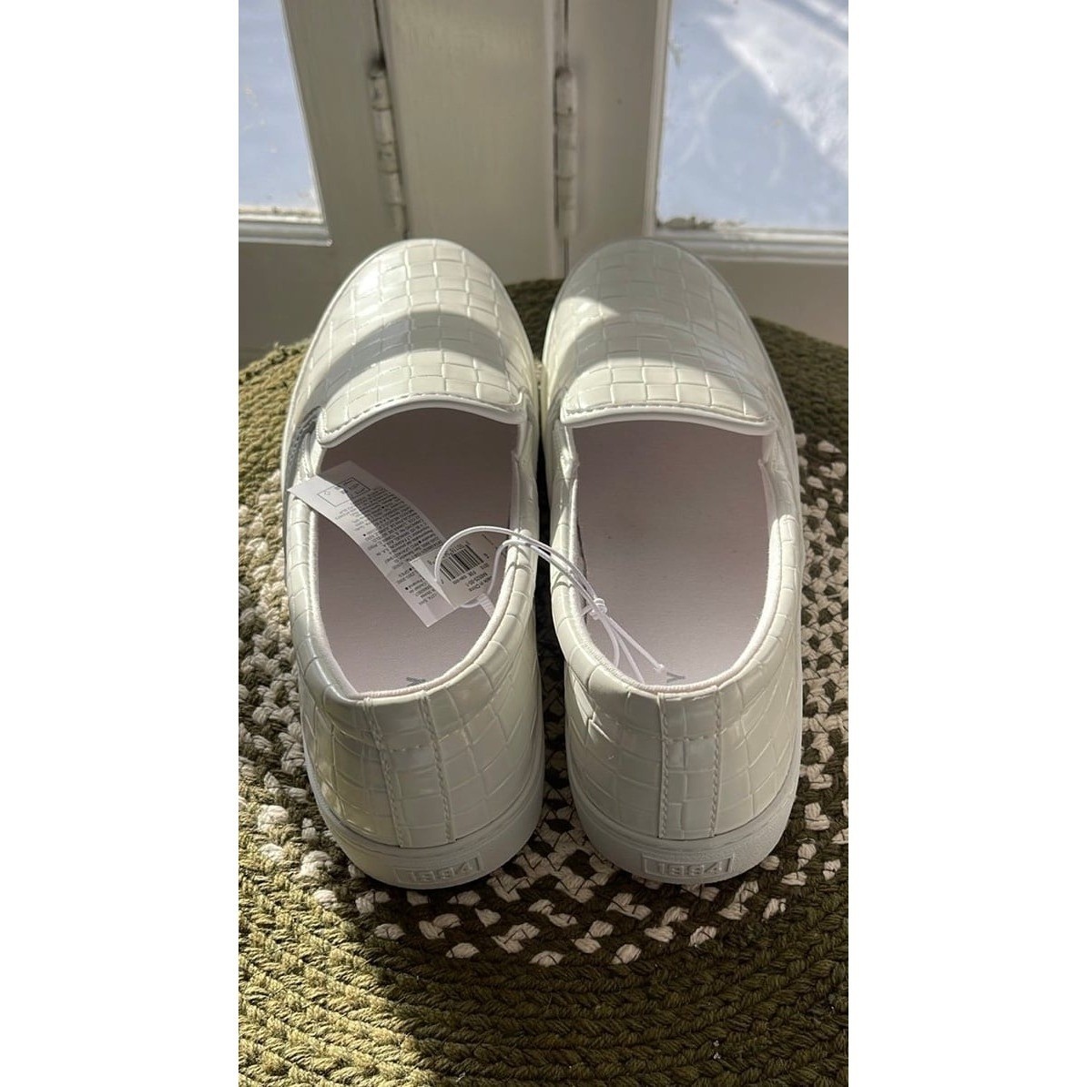 Old Navy Womens Basketweave Slip On Sneakers Off White Grid Textured Shoes