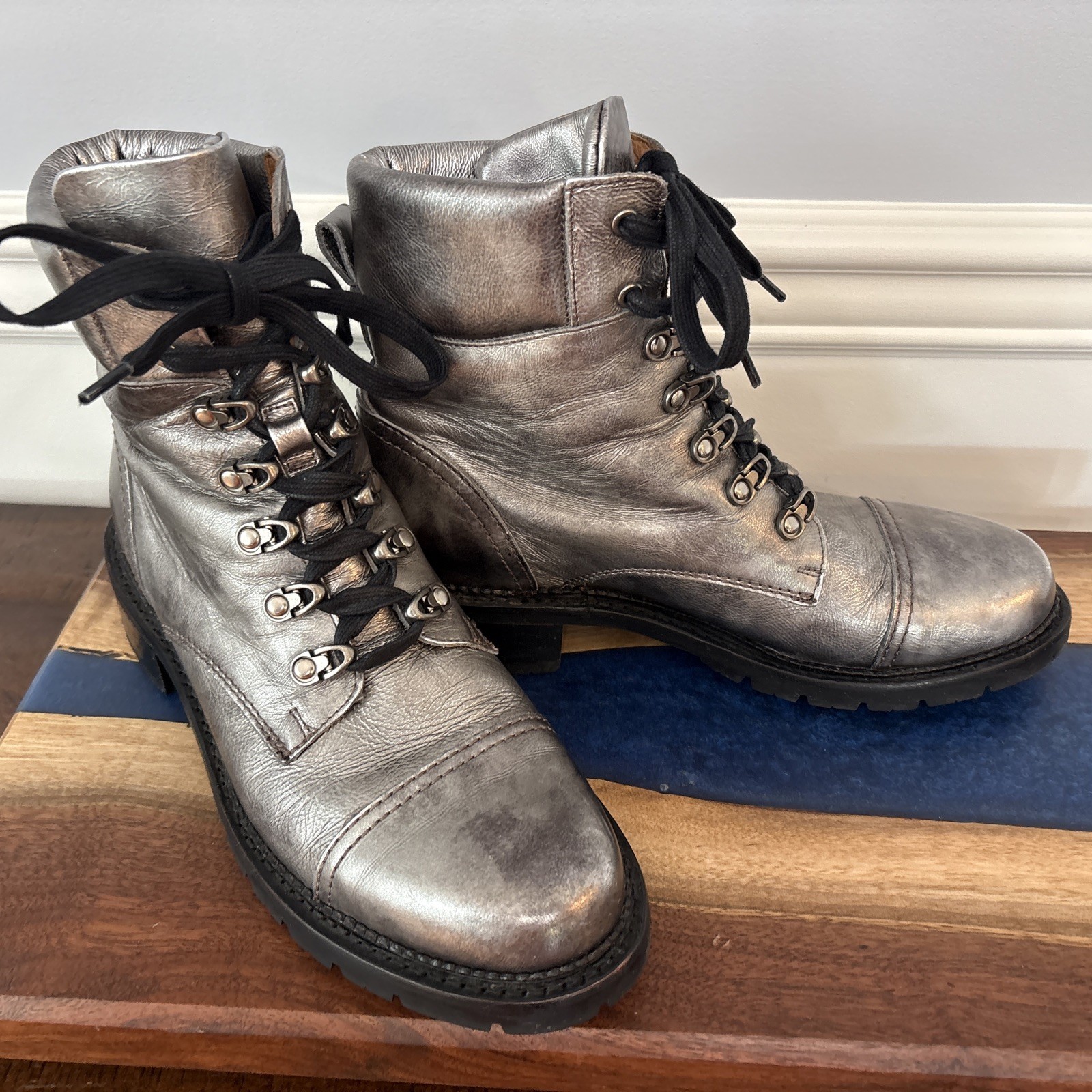 FRYE Size 10 B Samantha, Hiker Boots, Leather Silver Lace Boots 3472235