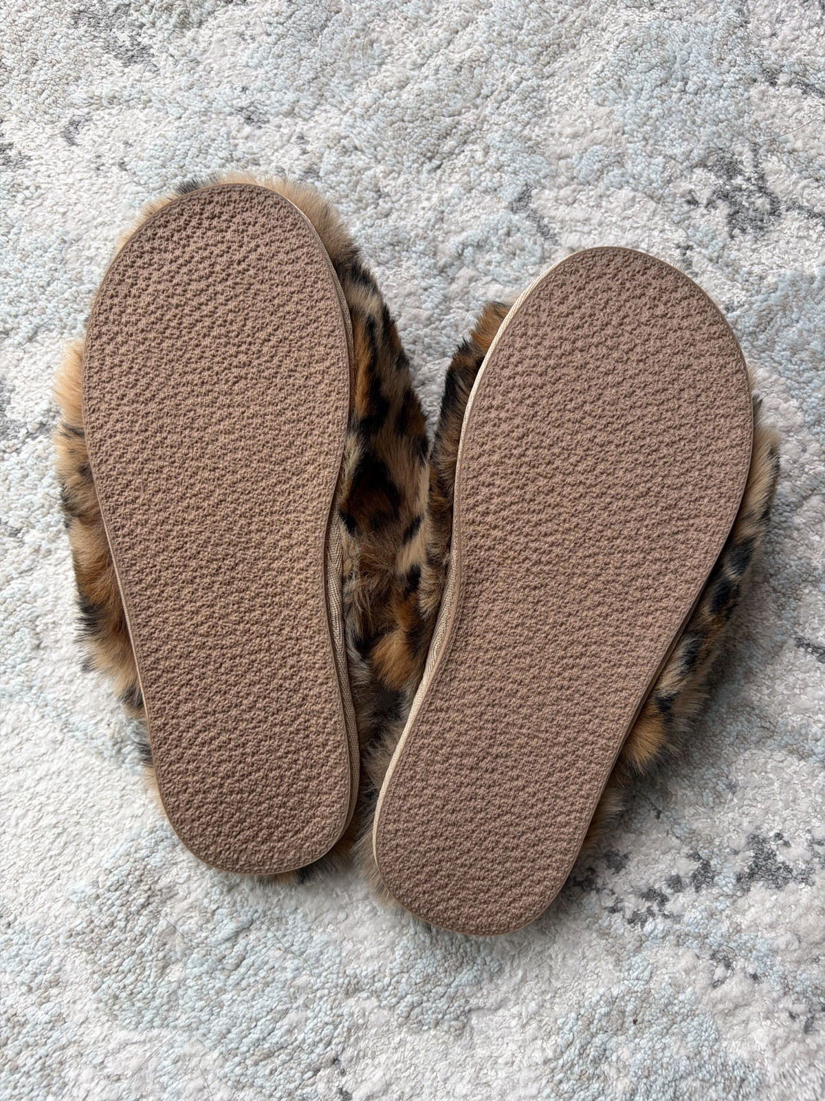 NWT Anthropologie Maeve Faux Fur Open Toe Bow Slippers Leopard Size S 6-7