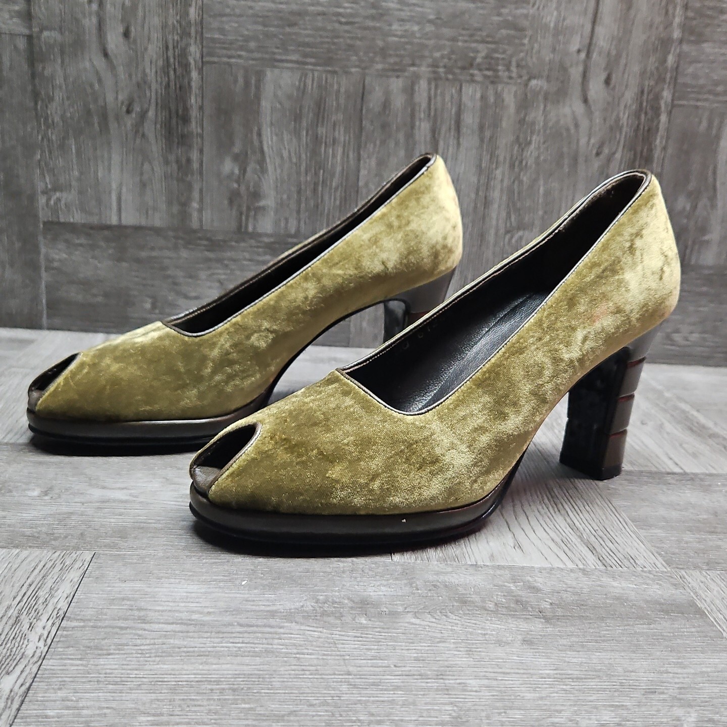 Salvatore Ferragamo Green Velvet Peep Toe Pumps 6B