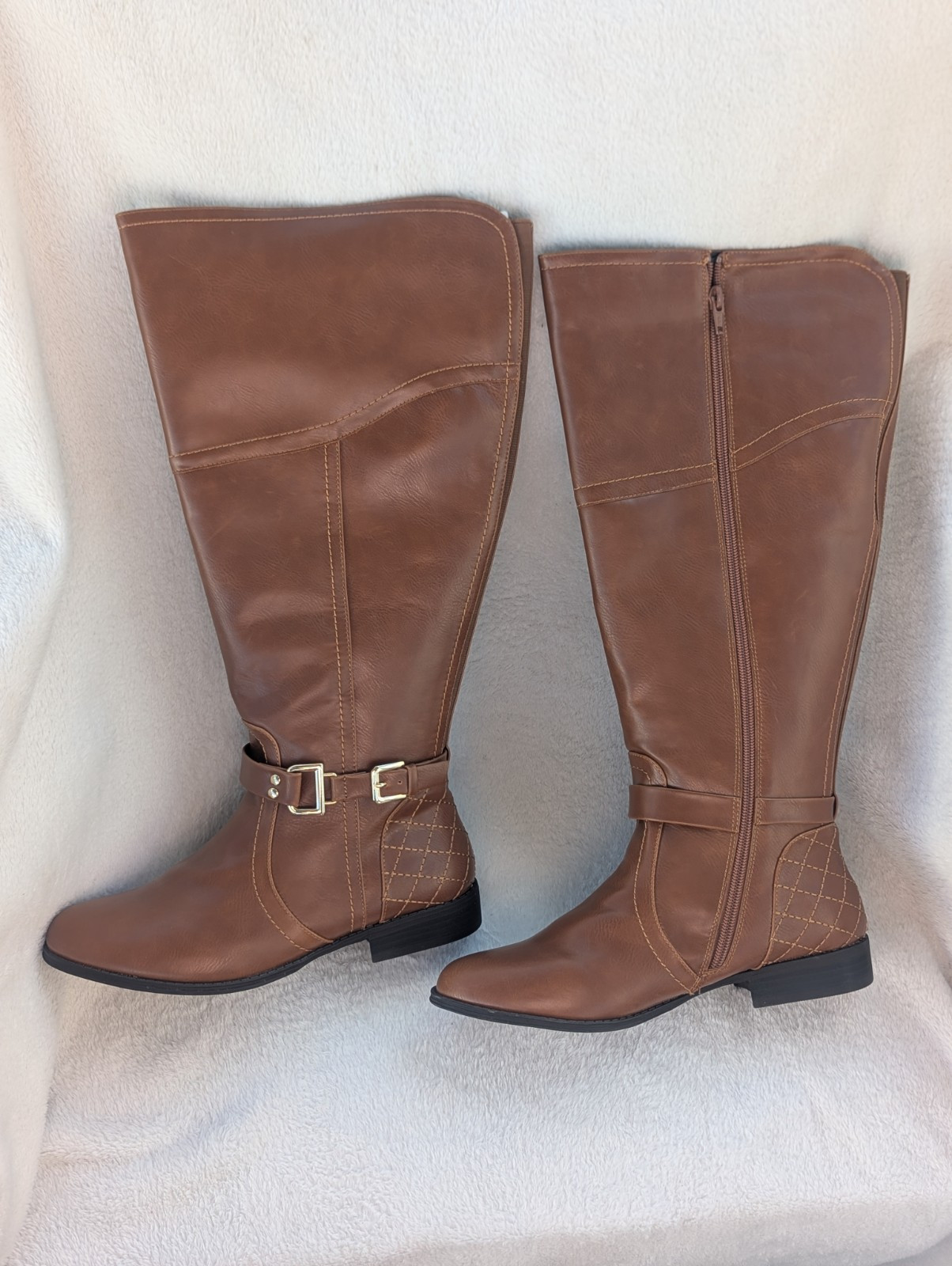 Size 8.5 Women’s Comfortview Milani Brown Tall Wide Calf Zip Up Riding Boots