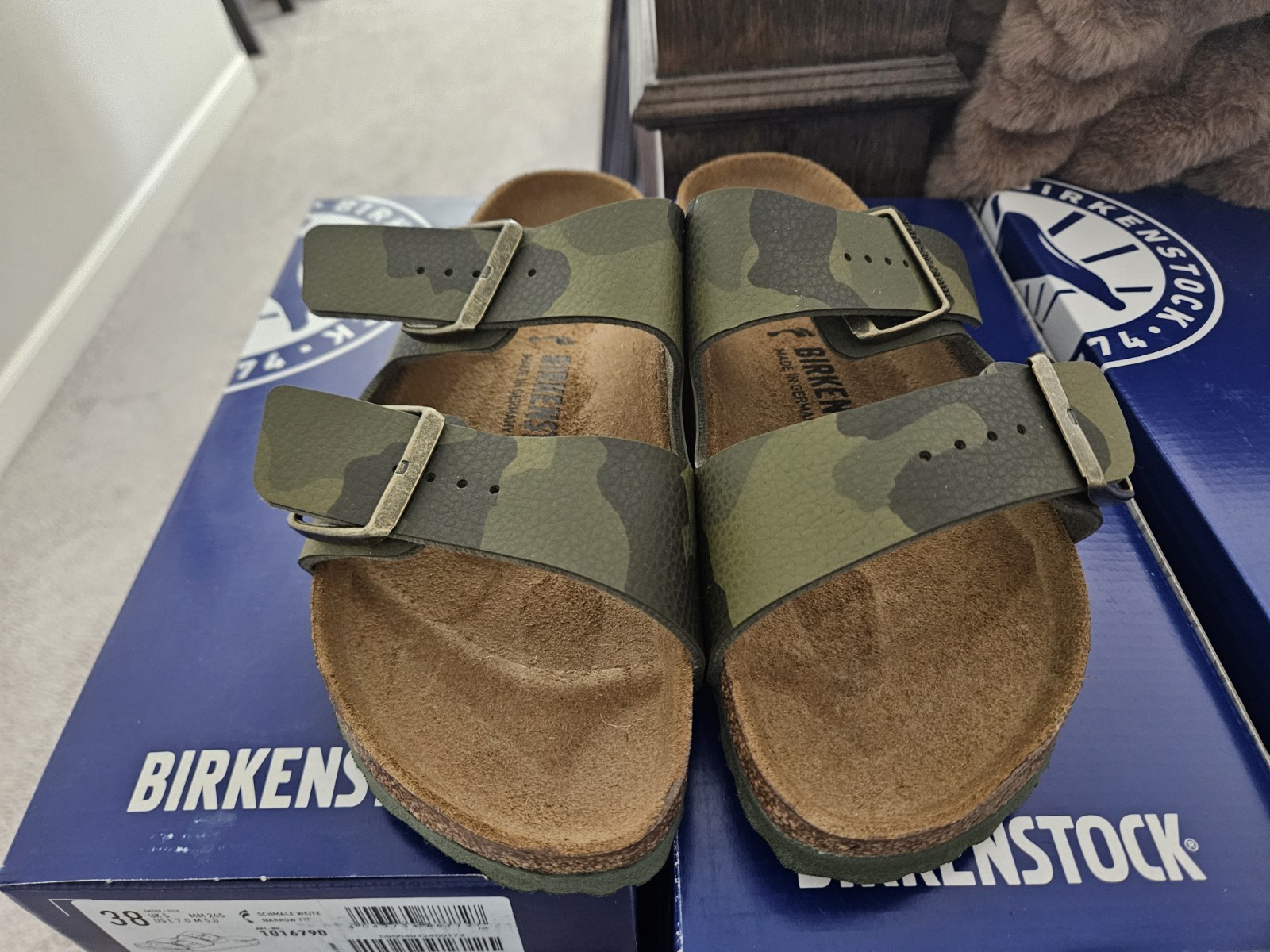Birkenstock BS Arizona Narrow Fit Desert Soil Camo Green Womans Size 7 EU 38