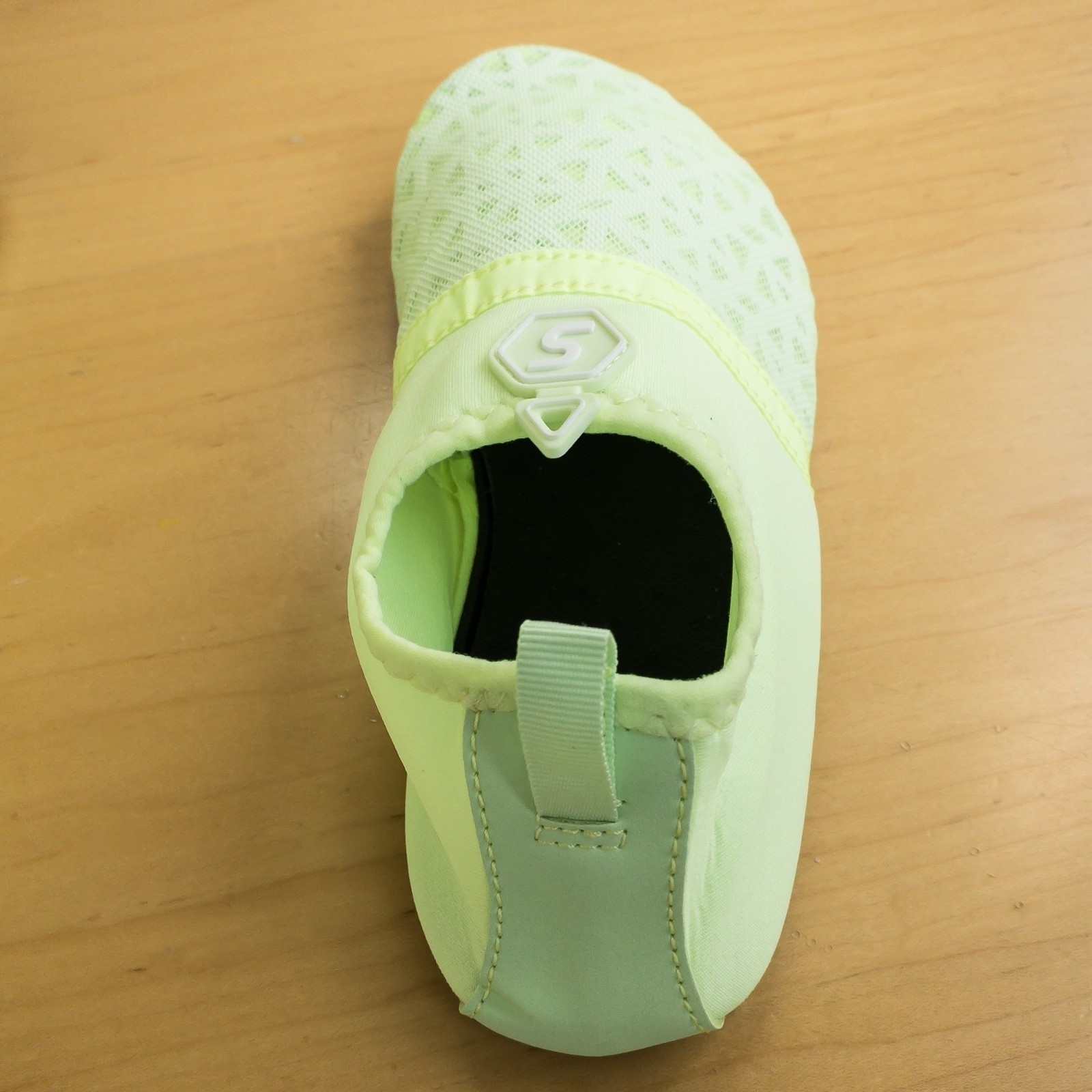 Seekway Aqau Socks Women’s Size 6 Neon Green Aqua Sock Quick Dry Swim Beach