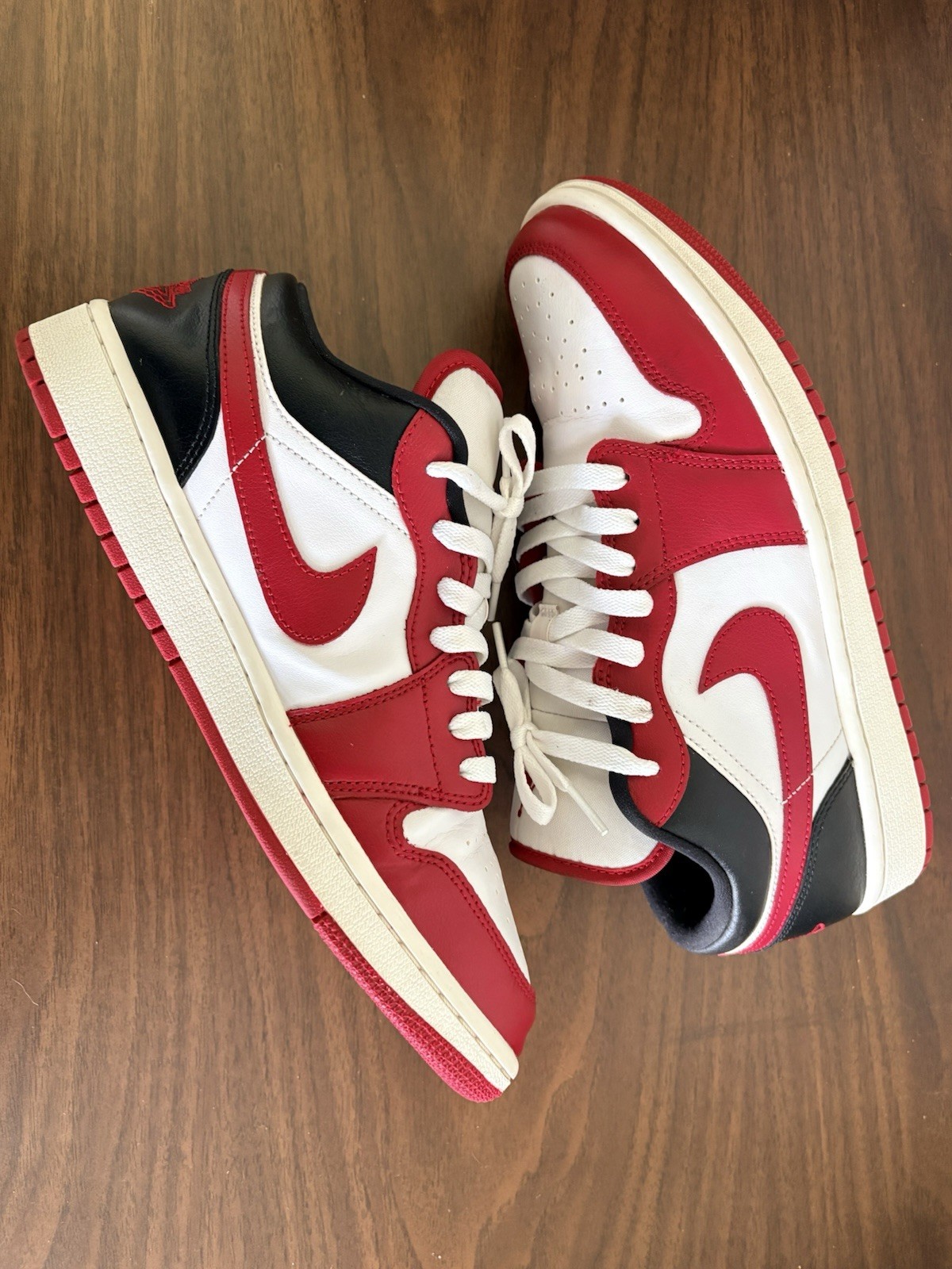 Nike Air Jordan 1 Low Size 11.5 Dc0774-160 White Black Red