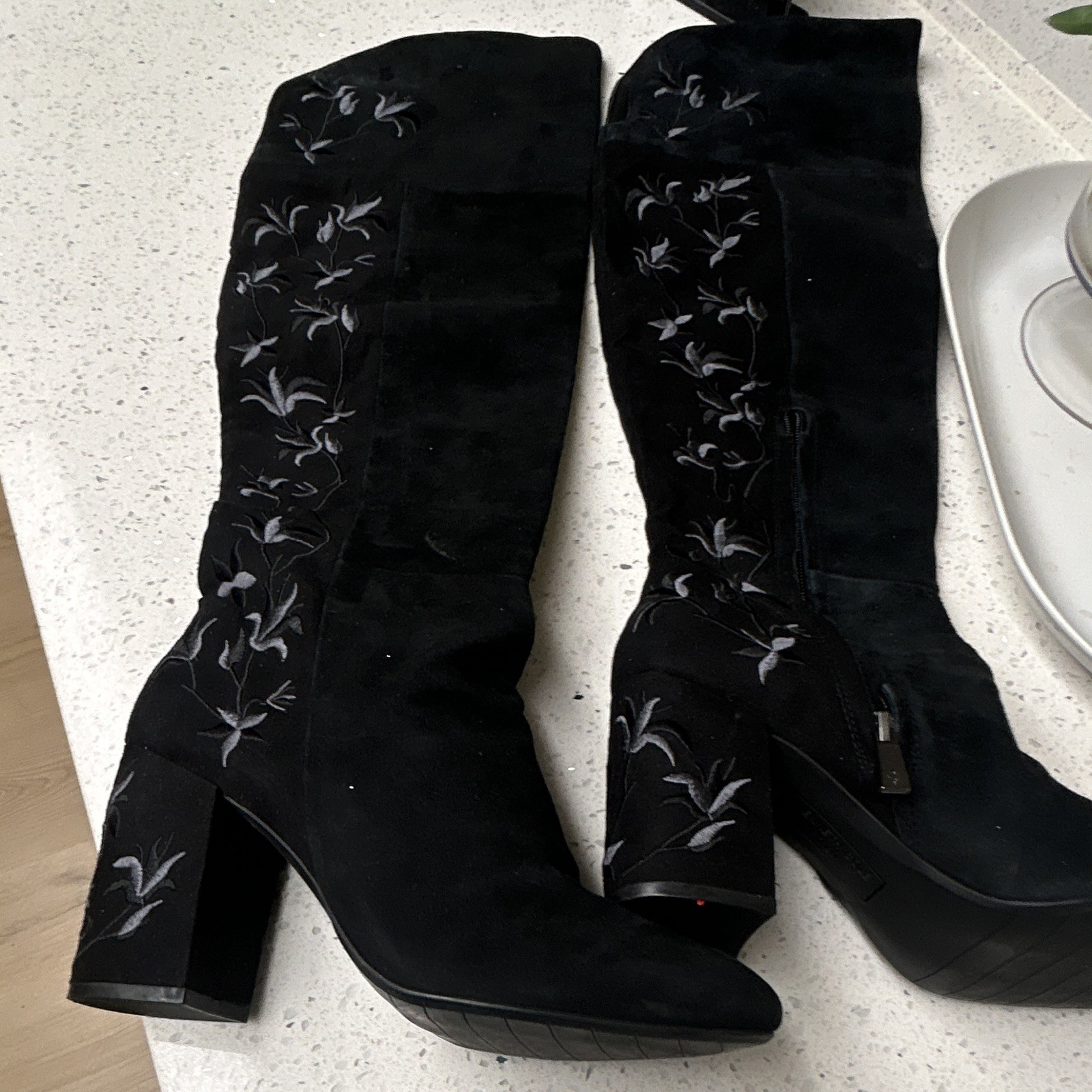 Kenneth Cole Womens Black Suede Thigh High Boot Floral Embroidered Zip 7.5