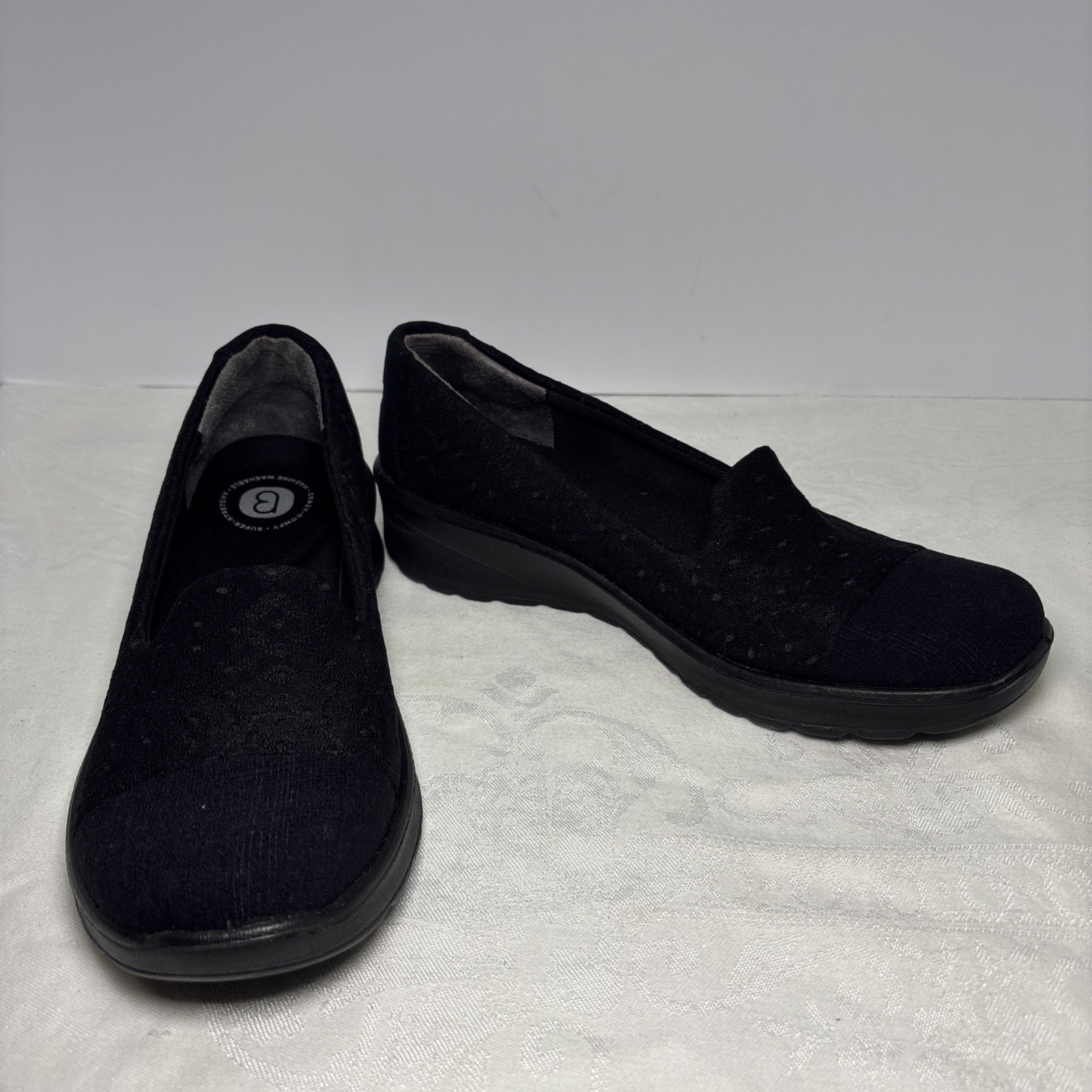 Bzees Womens Slip On Loafers Size 6.5M Black Machine Washable Wedge Shoes