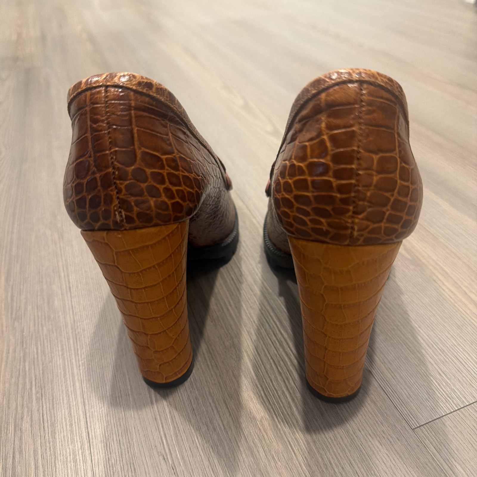 Jenni Kane Brown Reptile Embossed Leather Loafer Pump Heel Women Shoe Sz 9 NEW