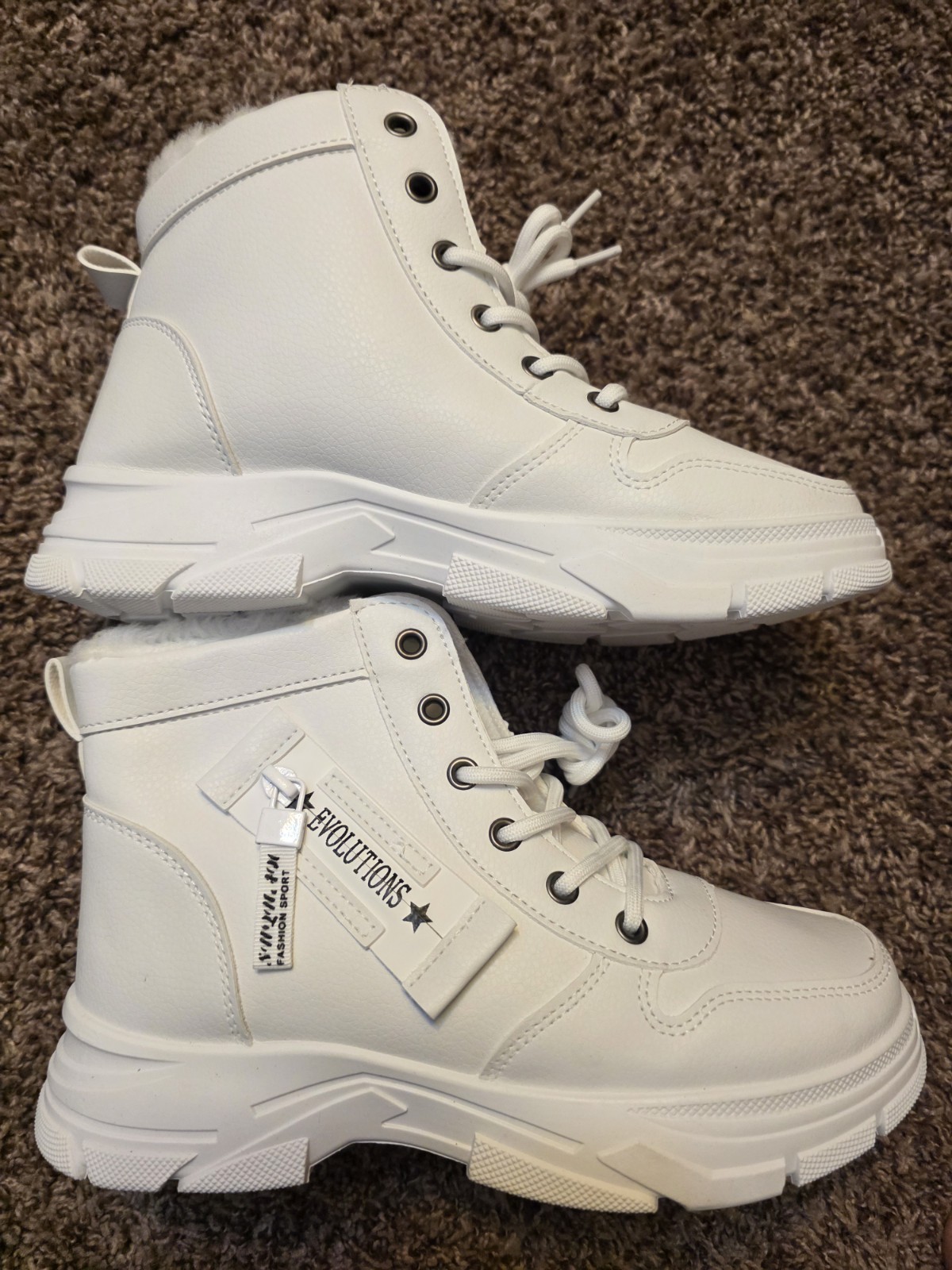 EVOLUTIONS Faux Fur Lined Boots Womens Sz 10 White Fashion Winter High Top