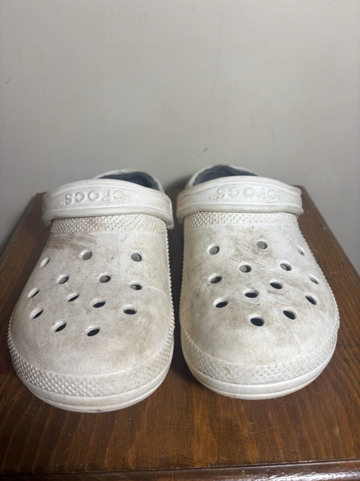 Crocs Baya Lined Clogs Womens 8 Fur Lined White Indoor House Shoes M6 / W8
