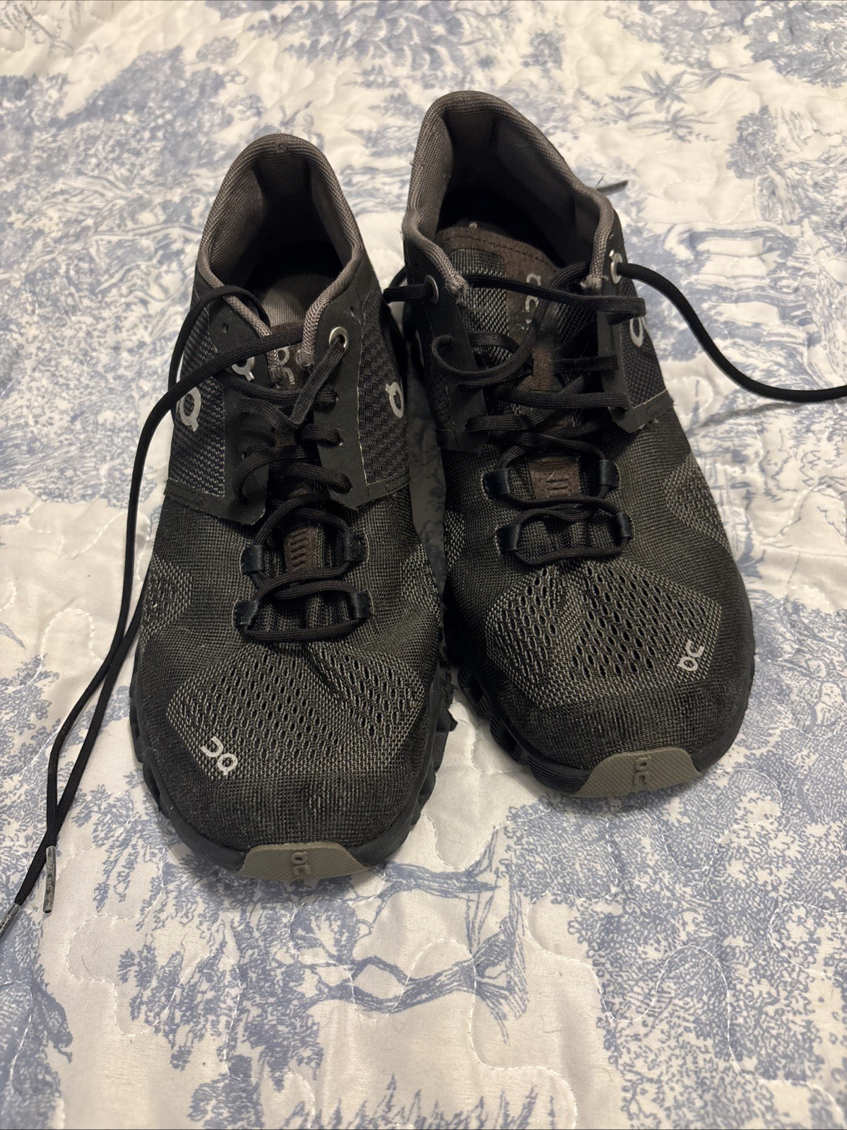 On Cloud Cloudtech Swiss Engineering Women’s Size 7.5