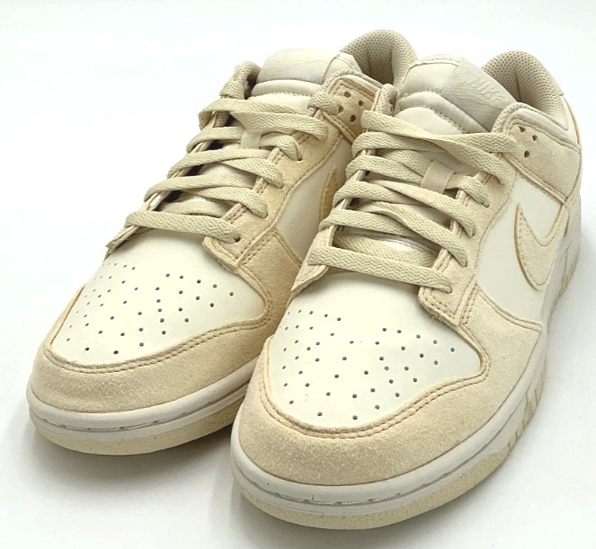 Nike Dunk Low Women’s Soft Pearl/Beach-Pale Ivory Sneakers NIB