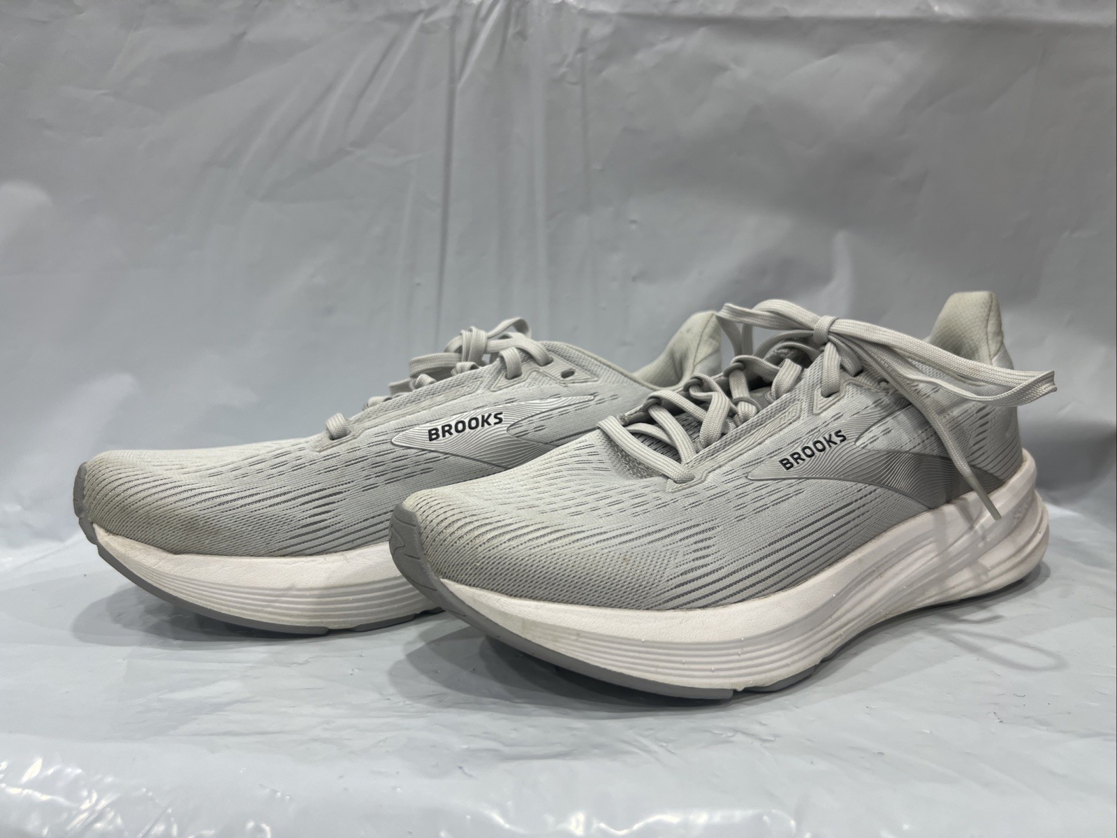 Brooks Revel 8 120456-1B-086 Sneaker Women’s Size 8 B Gray Running Shoes EBS2429