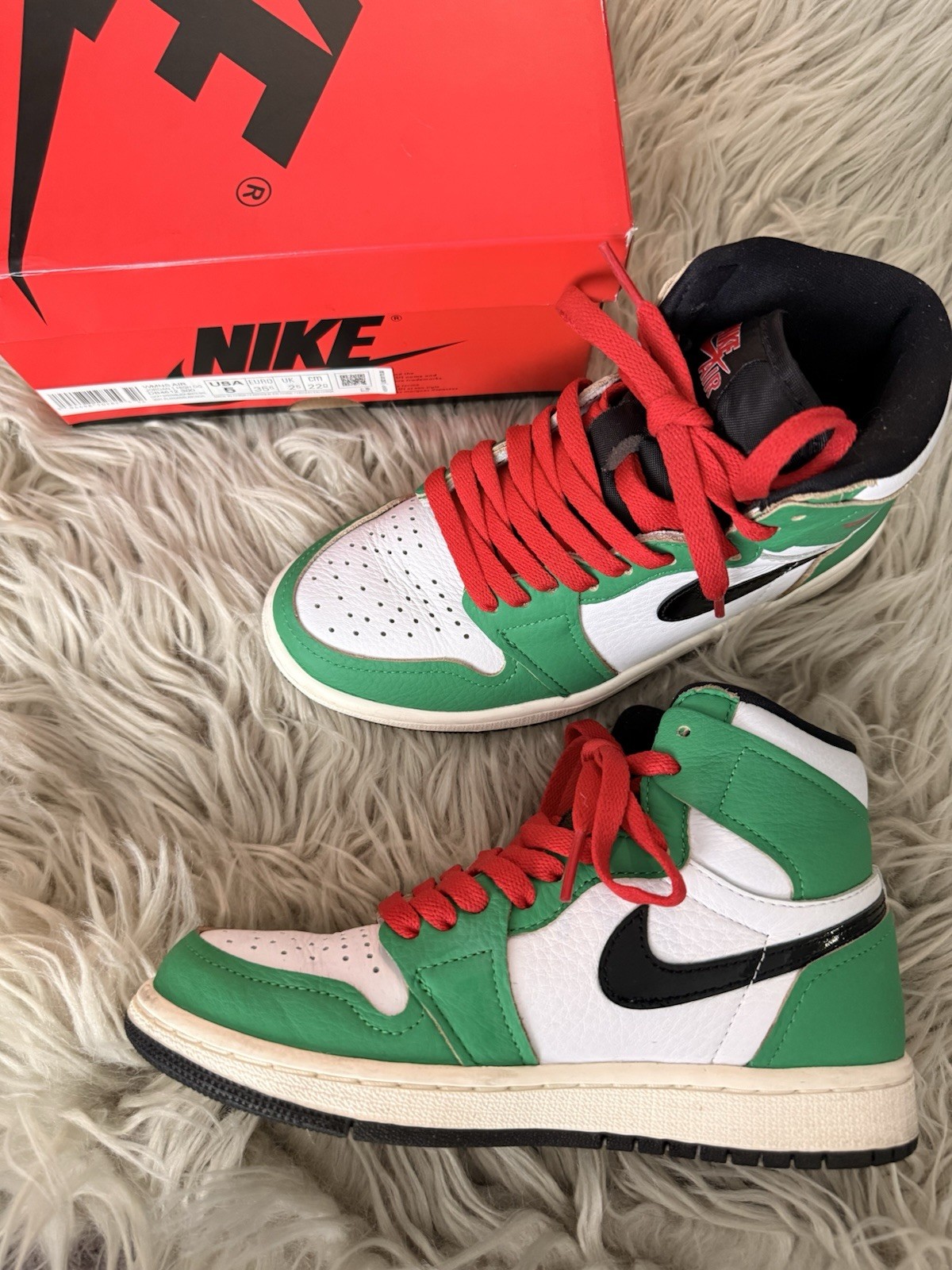 Nike Air Jordan 1 Retro High OG “Lucky Green” Size 5