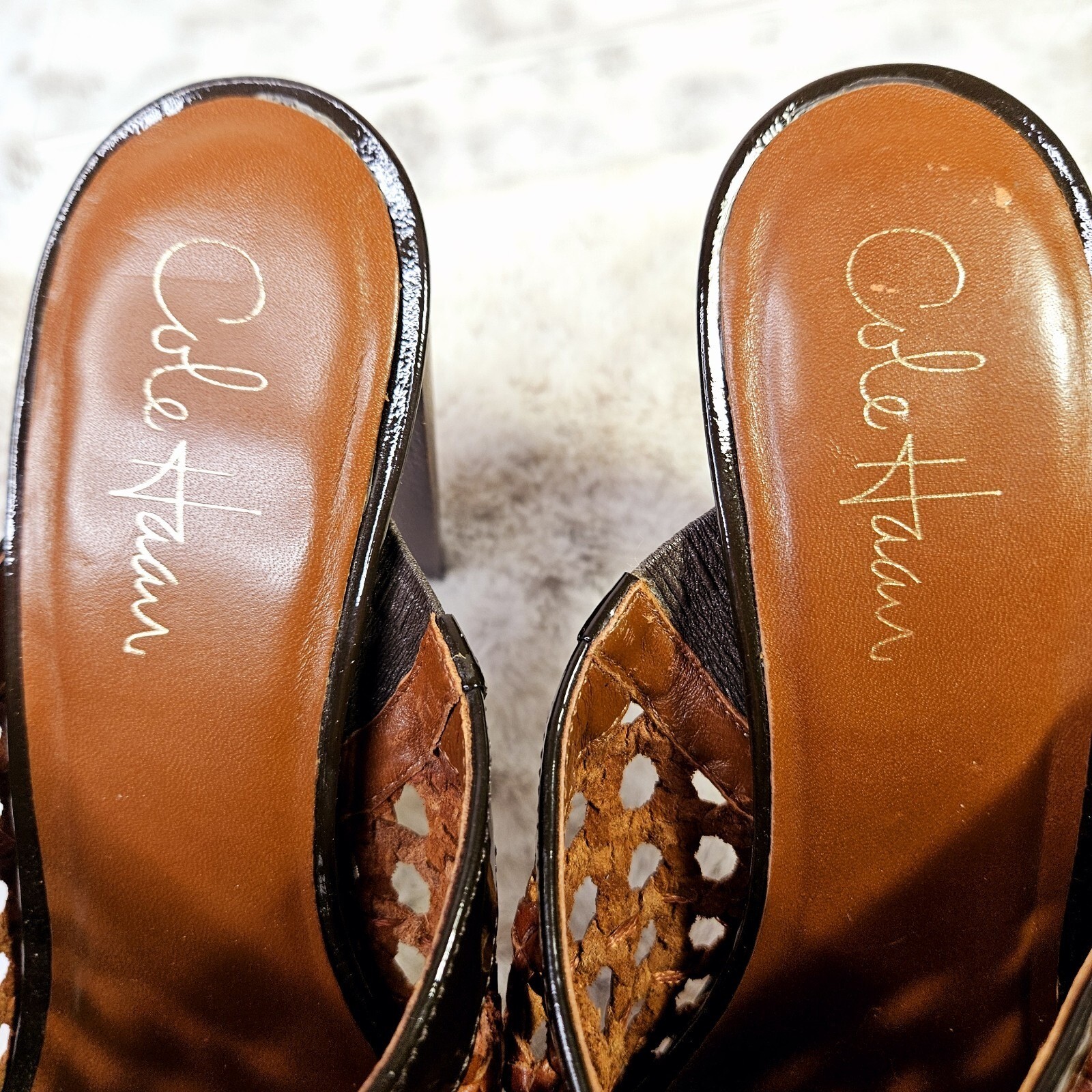 Cole Haan Women’s Brown Leather Woven High Heels Peep Toe 4.25″ Wood Heel D33775