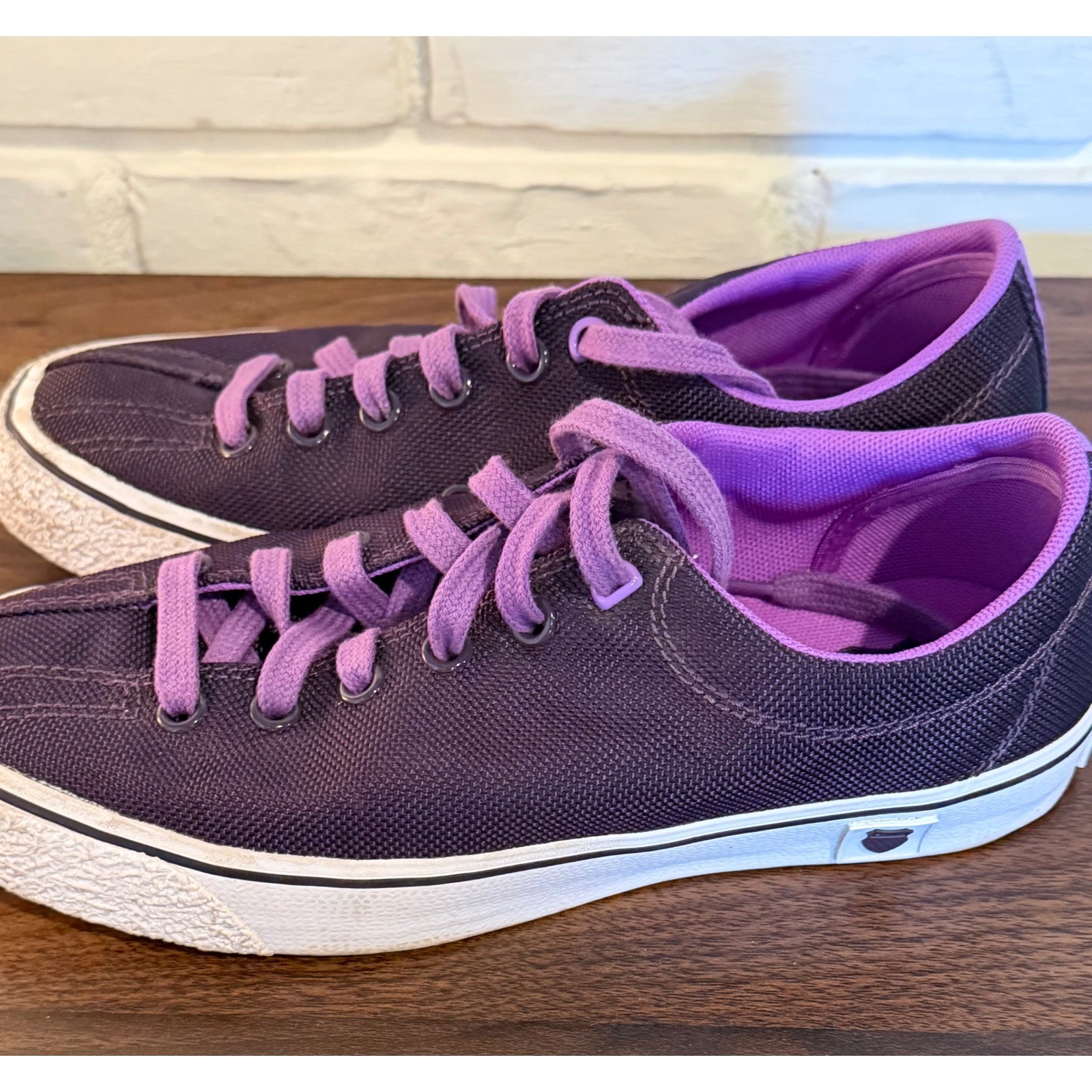 K-Swiss Womens 6 Low Top Canvas Sneaker Purple Plum Skater Streetwear YK Classic