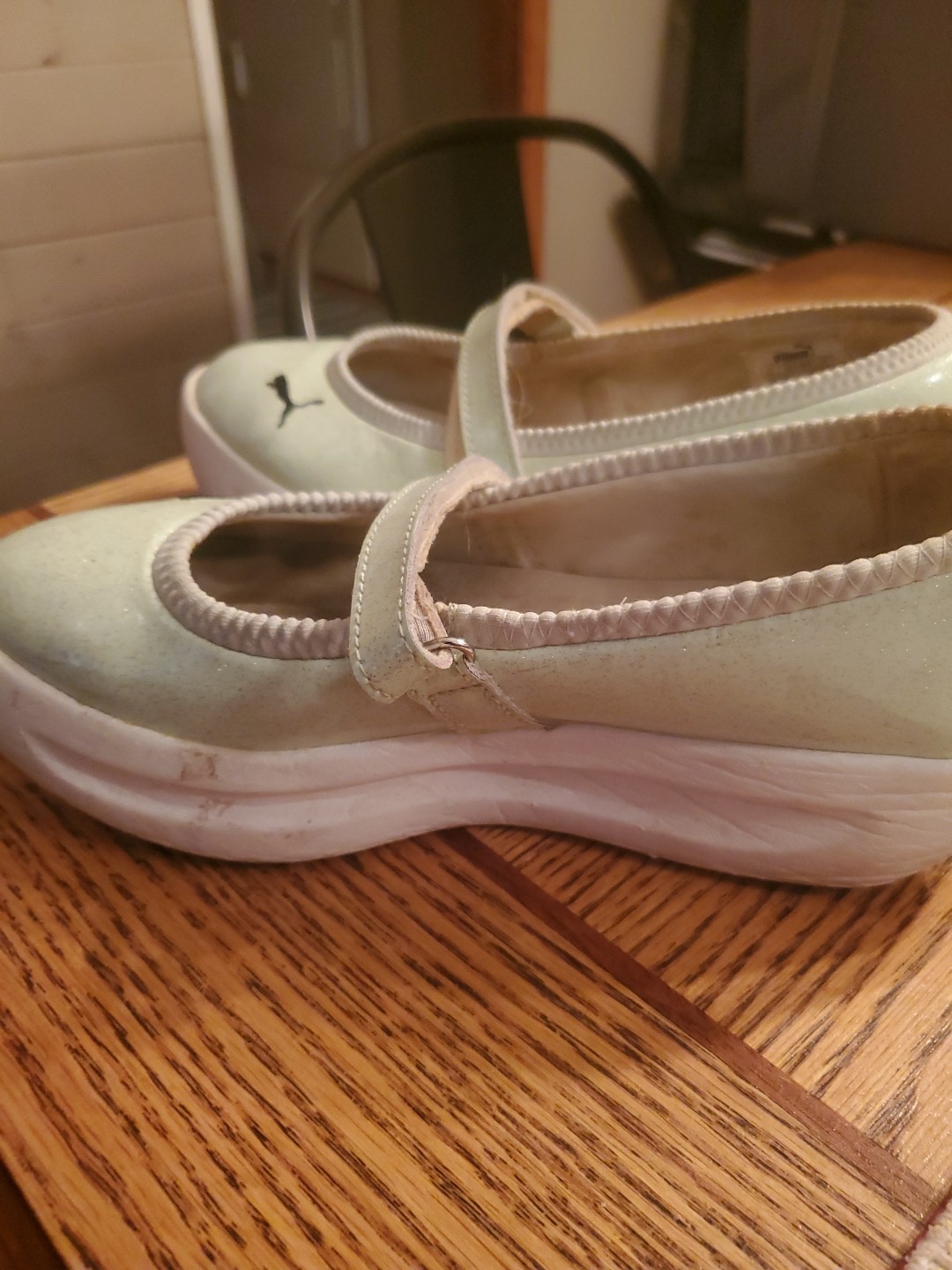 Womens Puma Strap Shoes Teal Size 4 1/2