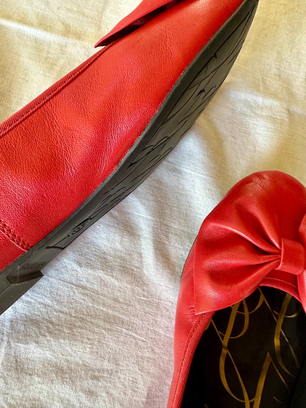 Sam & Libby Cherry Red Chelsea Leather Women’s Flats Bow Tie 9M