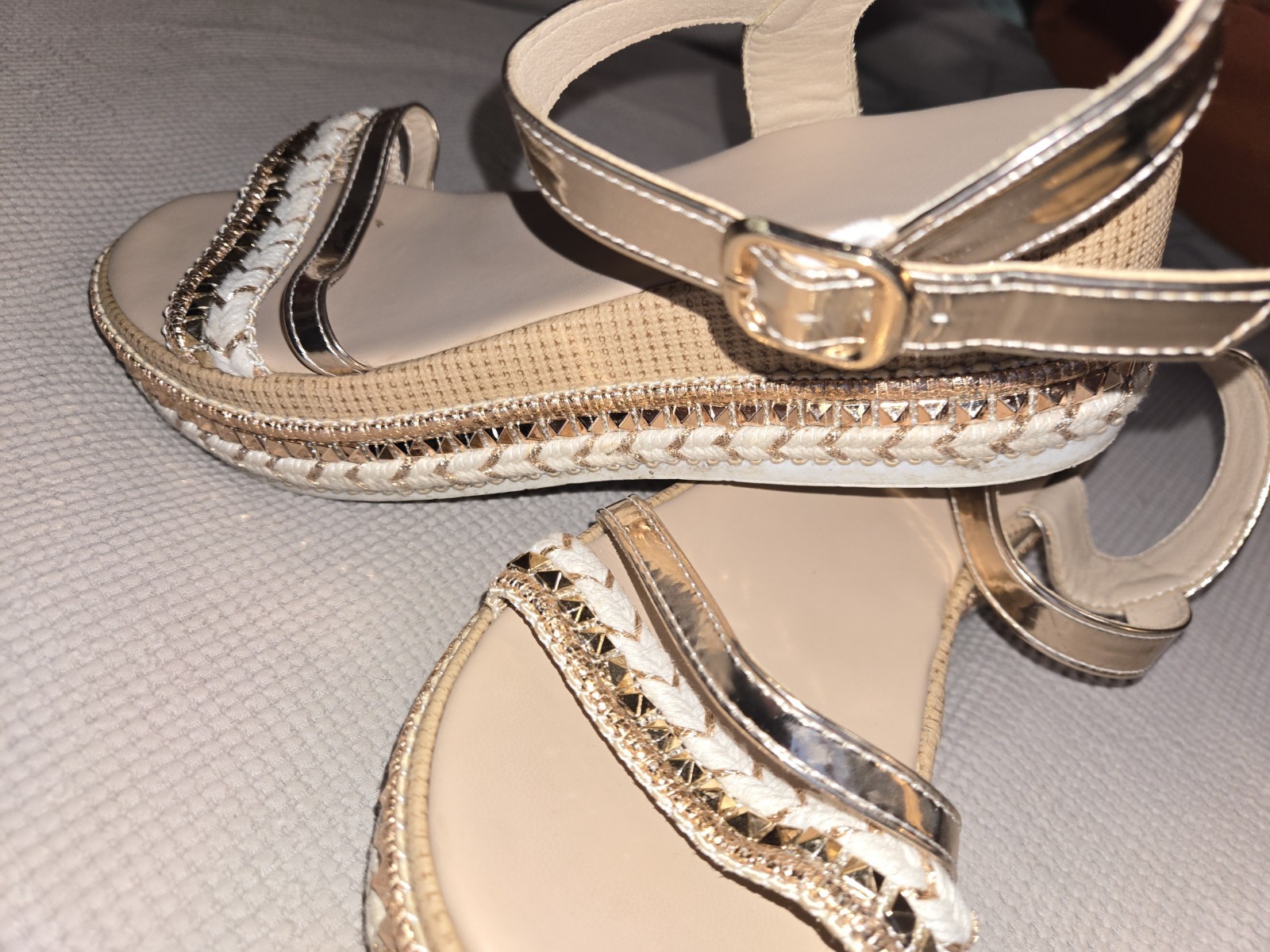Women’s Size 8 Rose Gold Metallic Platform Sandals Braided Ankle Strap Sandals