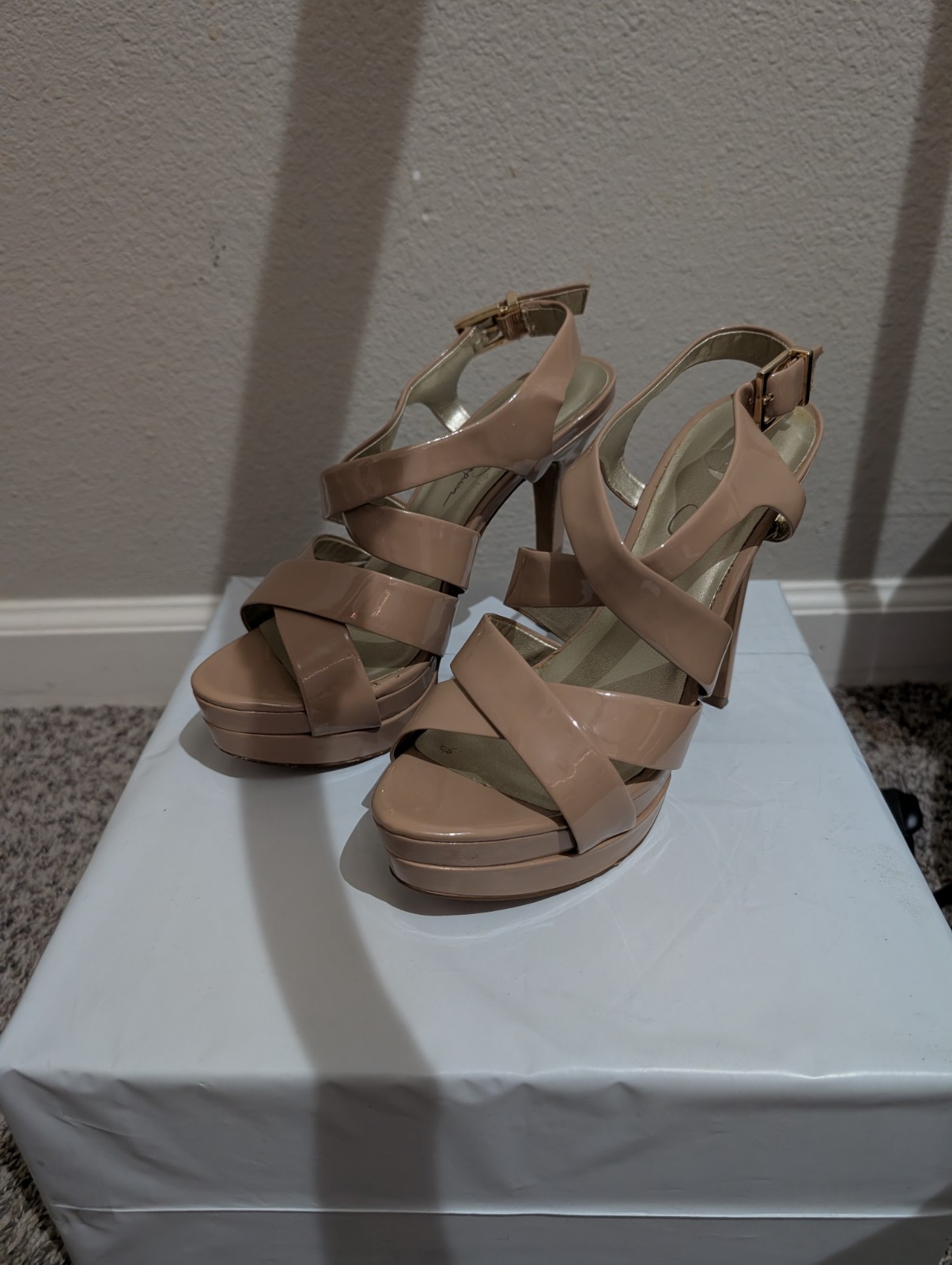Jessica Simpson Endo Open Toe Strappy Sandals Heels Tan Patent Leather Size 7.5
