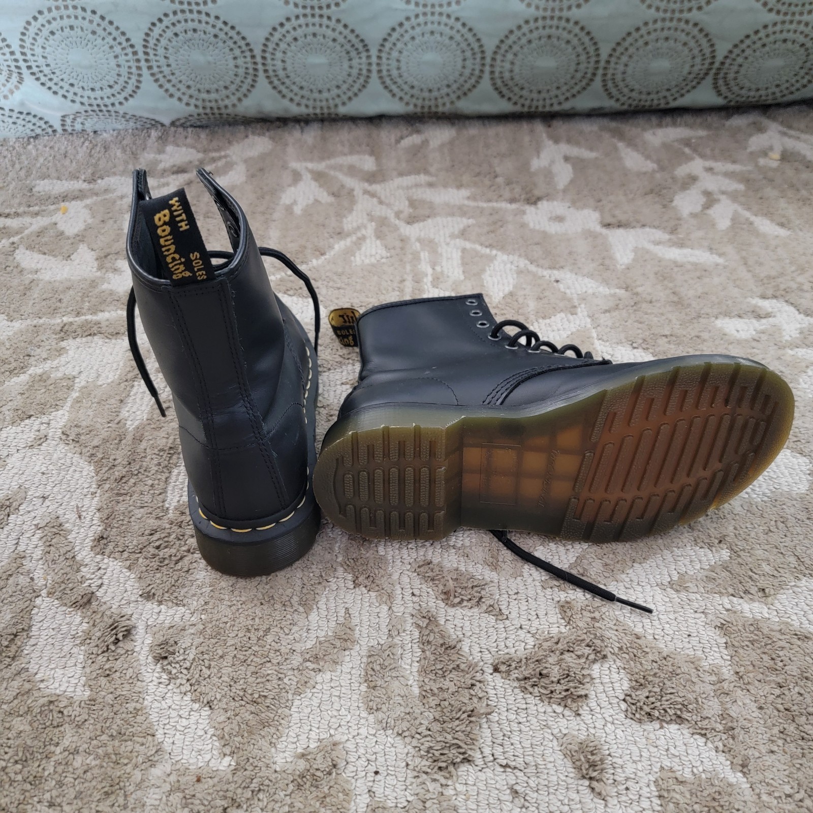 Dr. Martens 1460 8-Eye Boot Black Smooth Leather AirWair Women’s US 8 EU 39