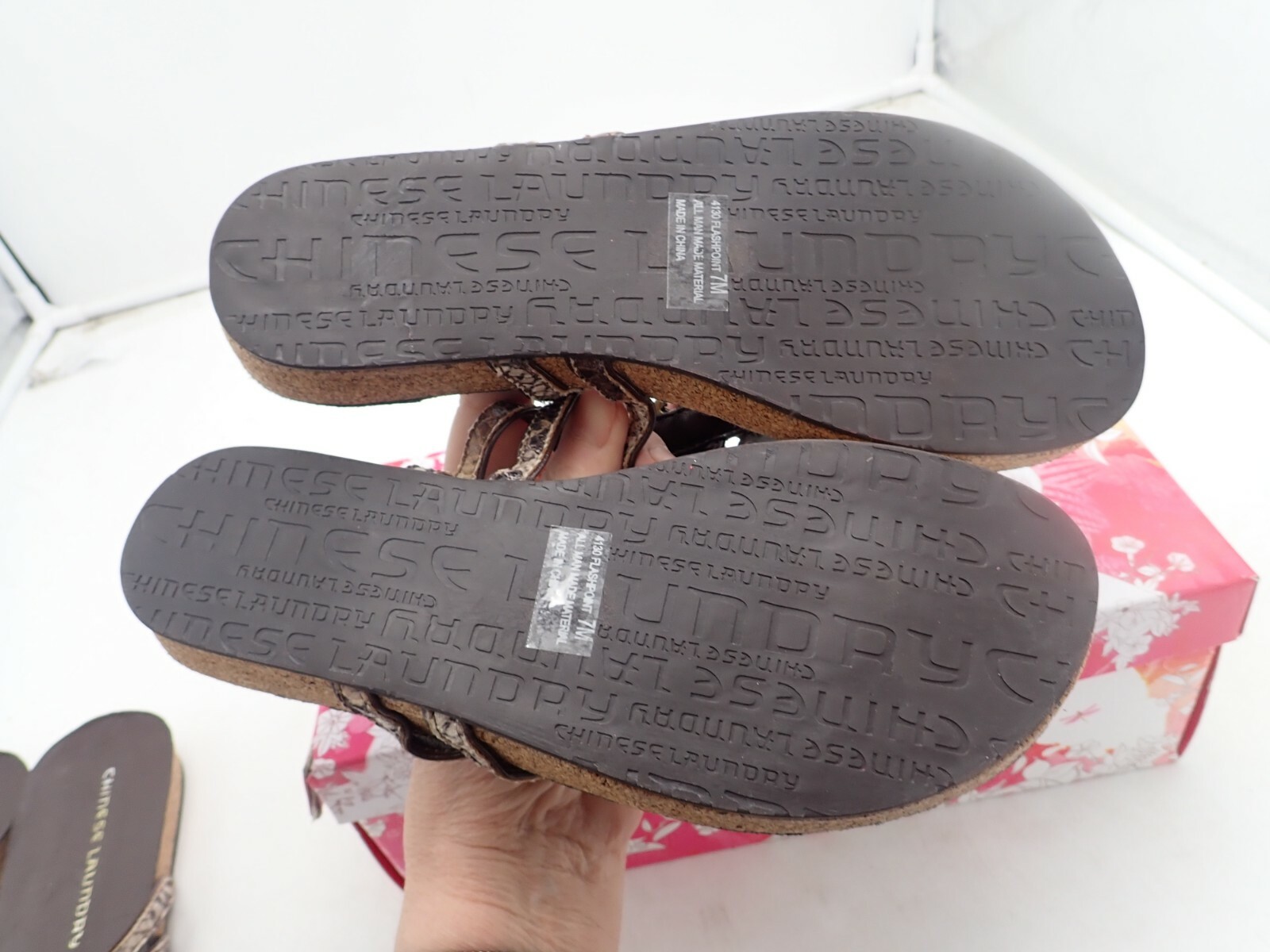 CL Flashpoint Viper Stone Design Thong Sandals Chinese Laundry choose your size